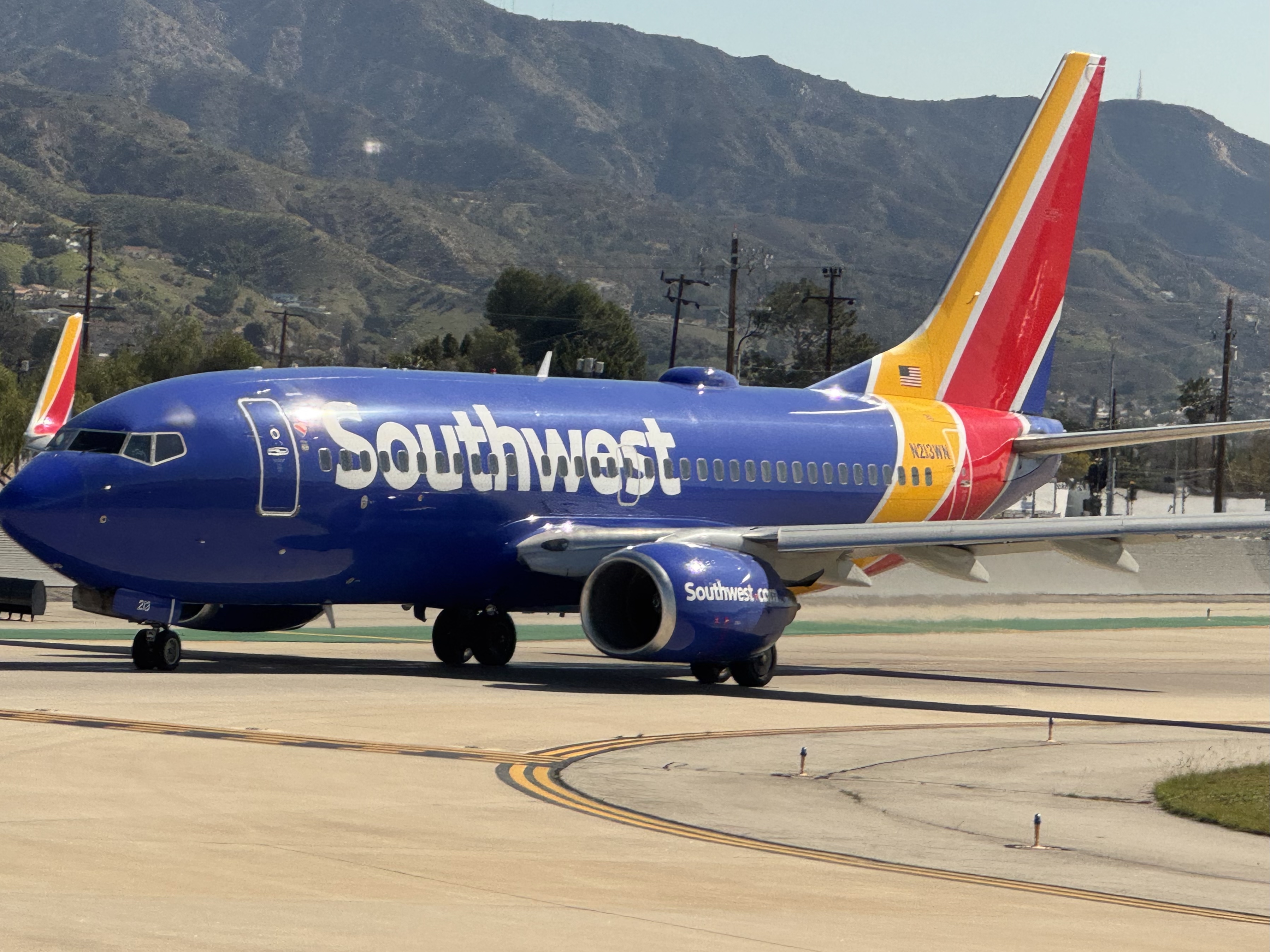 Southwest Airlines B737 7H4 aircraft at BUR