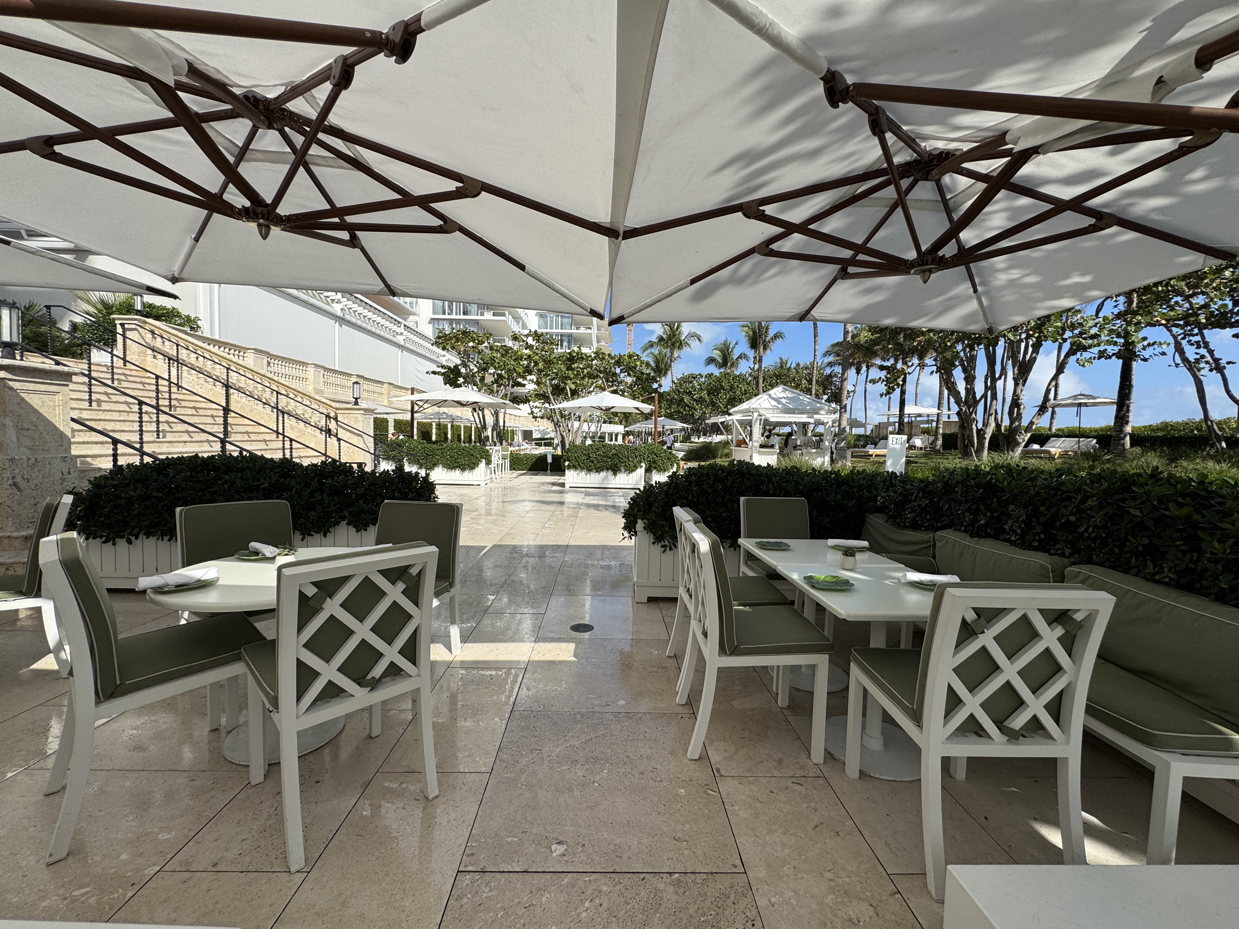 Winstons Seating at Four Seasons Surf Club Winstons Seating at Four Seasons Surf Club