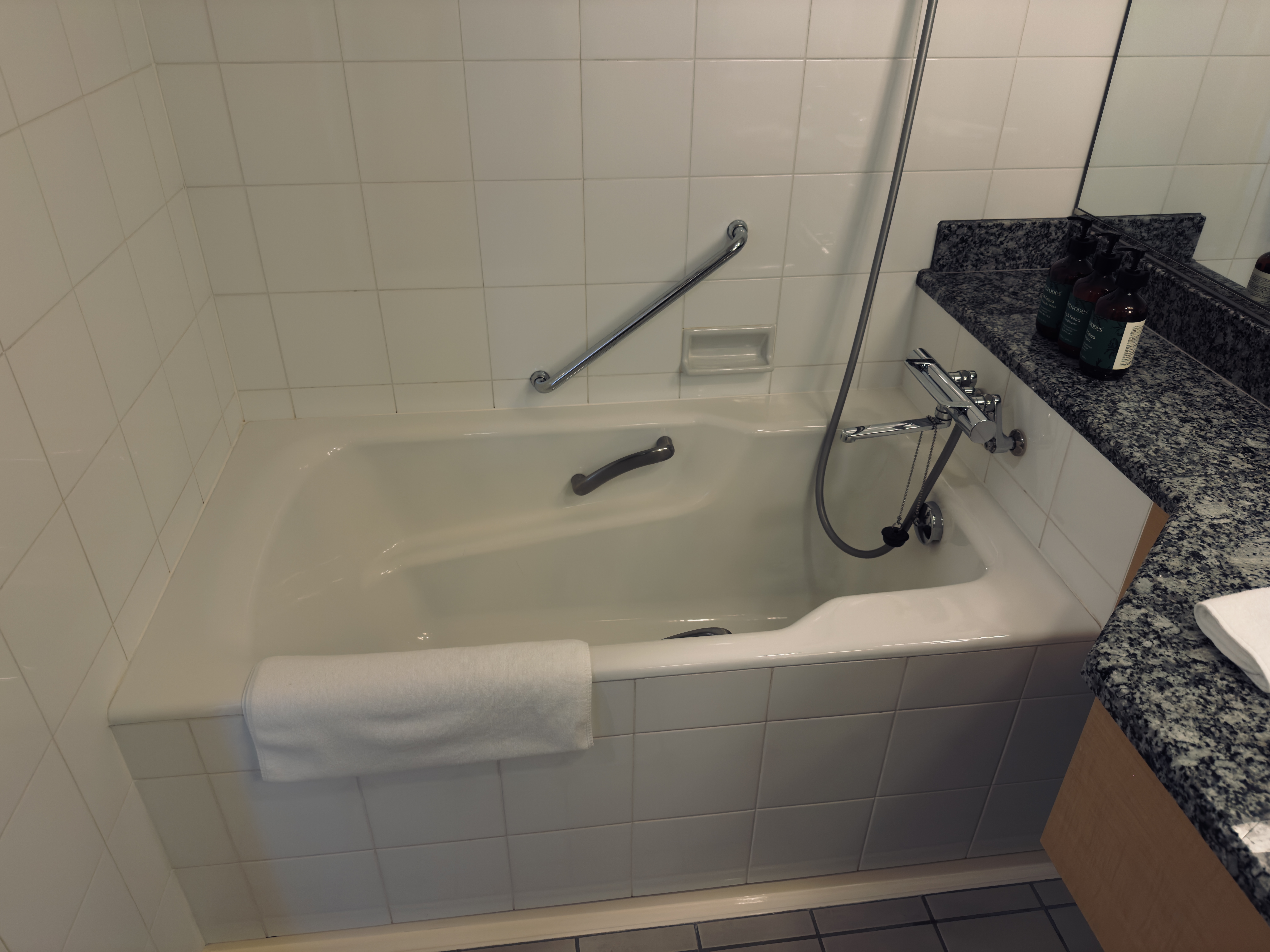 ANA Crowne Plaza Nagoya bathroom soaking tub ANA Crowne Plaza Nagoya bathroom soaking tub