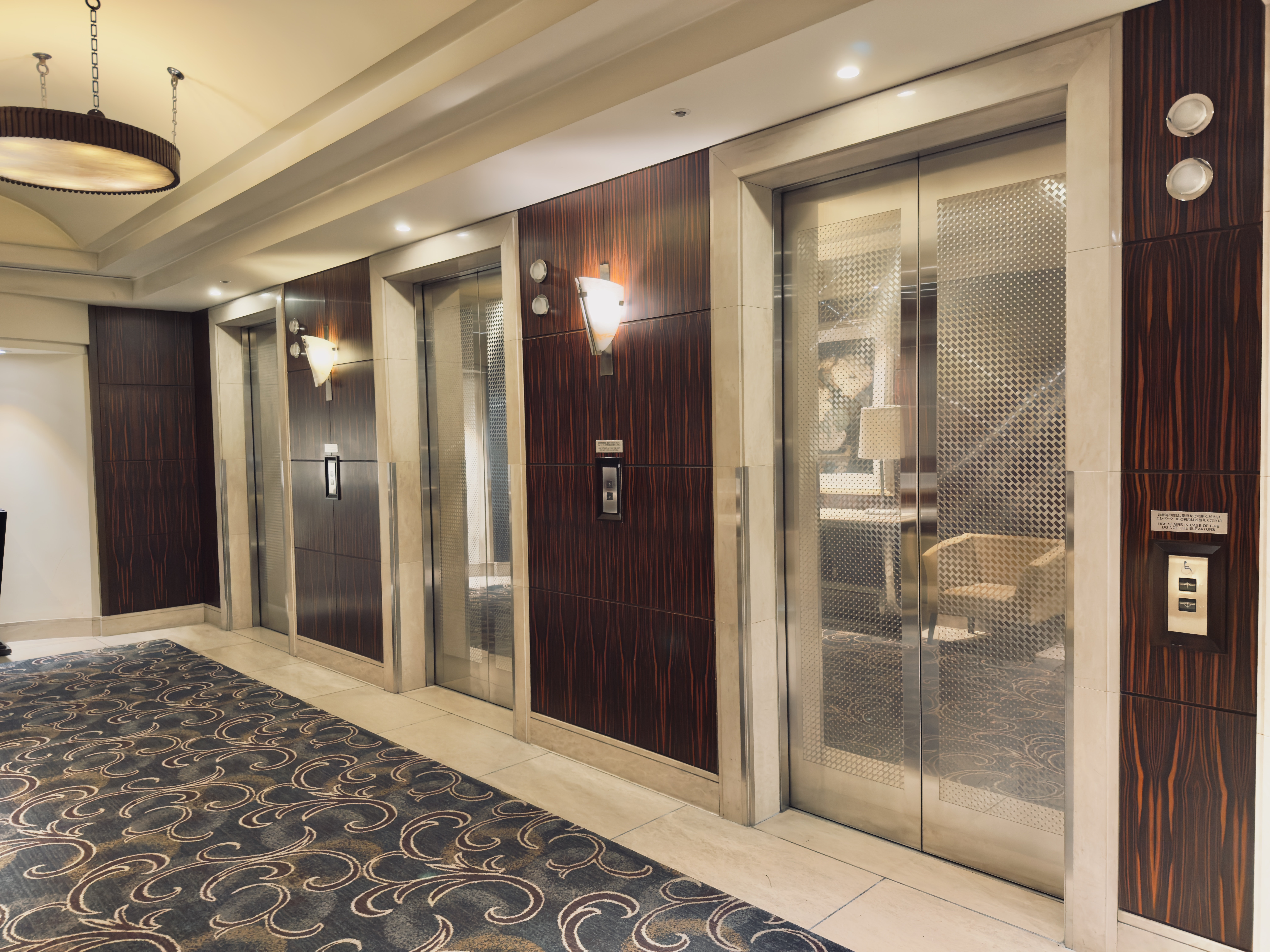 ANA Crowne Plaza Nagoya elevators ANA Crowne Plaza Nagoya elevators