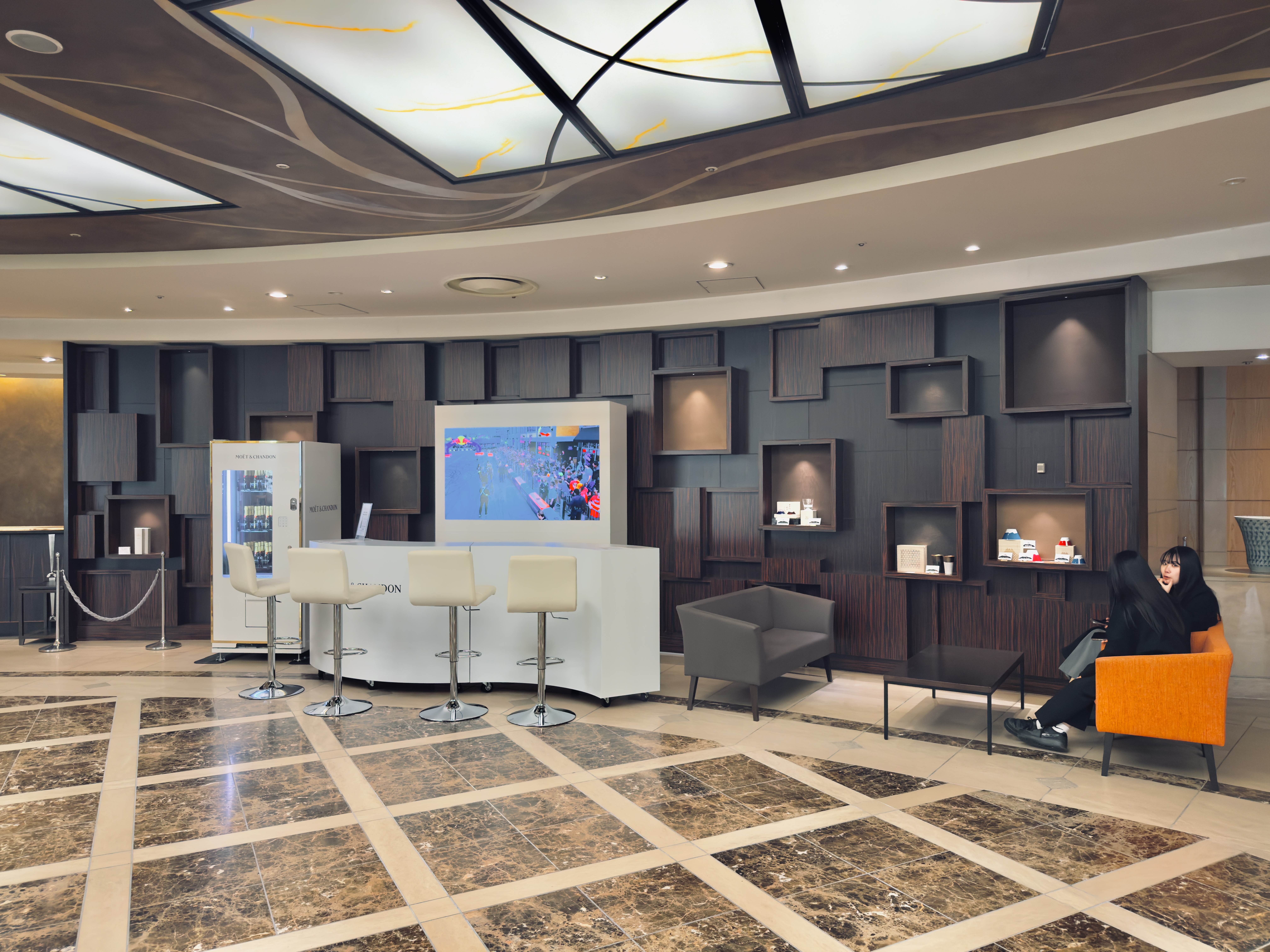 ANA Crowne Plaza Nagoya lobby seating ANA Crowne Plaza Nagoya lobby seating