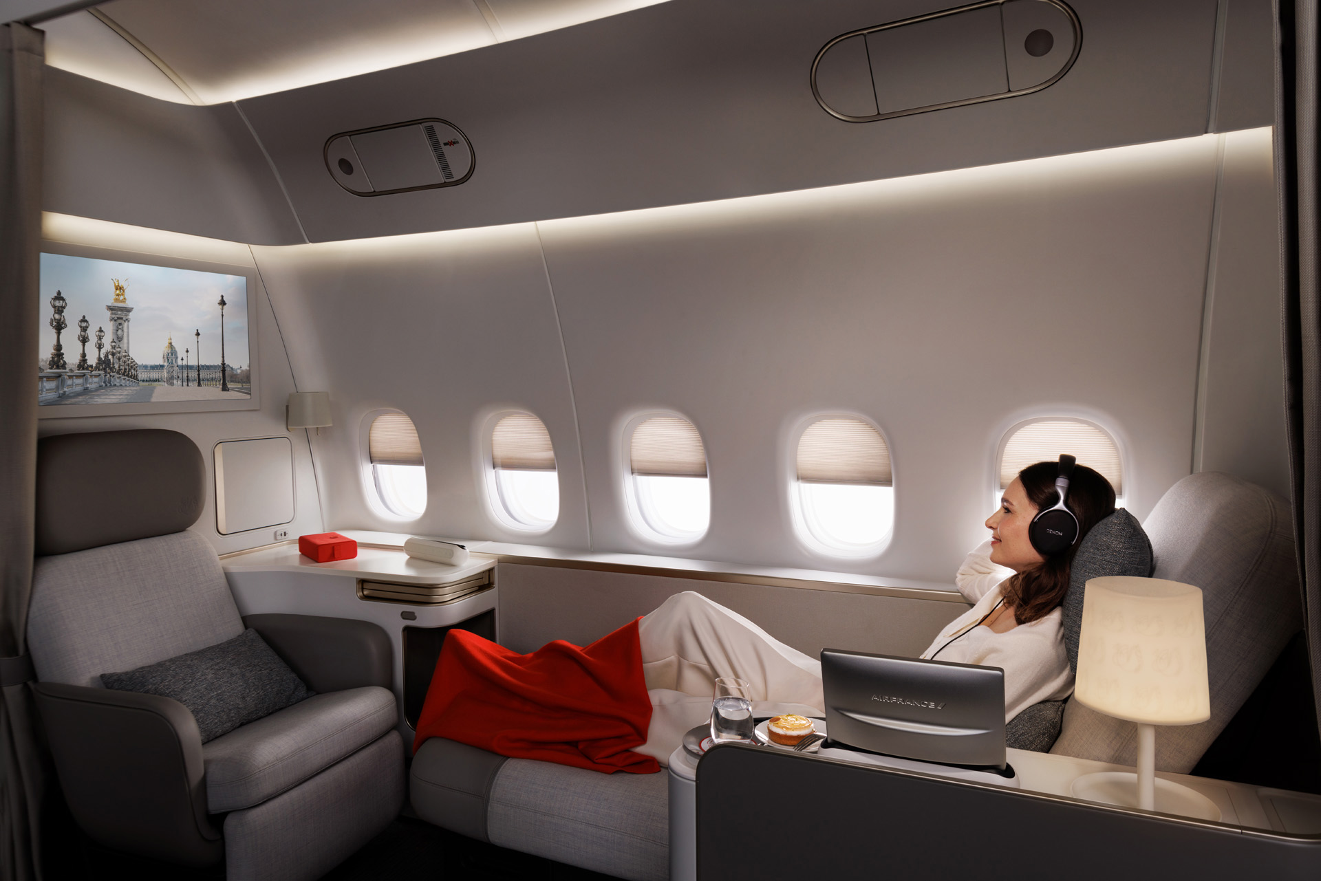 Air France new La Premiere watching IFE Air France new La Premiere watching IFE