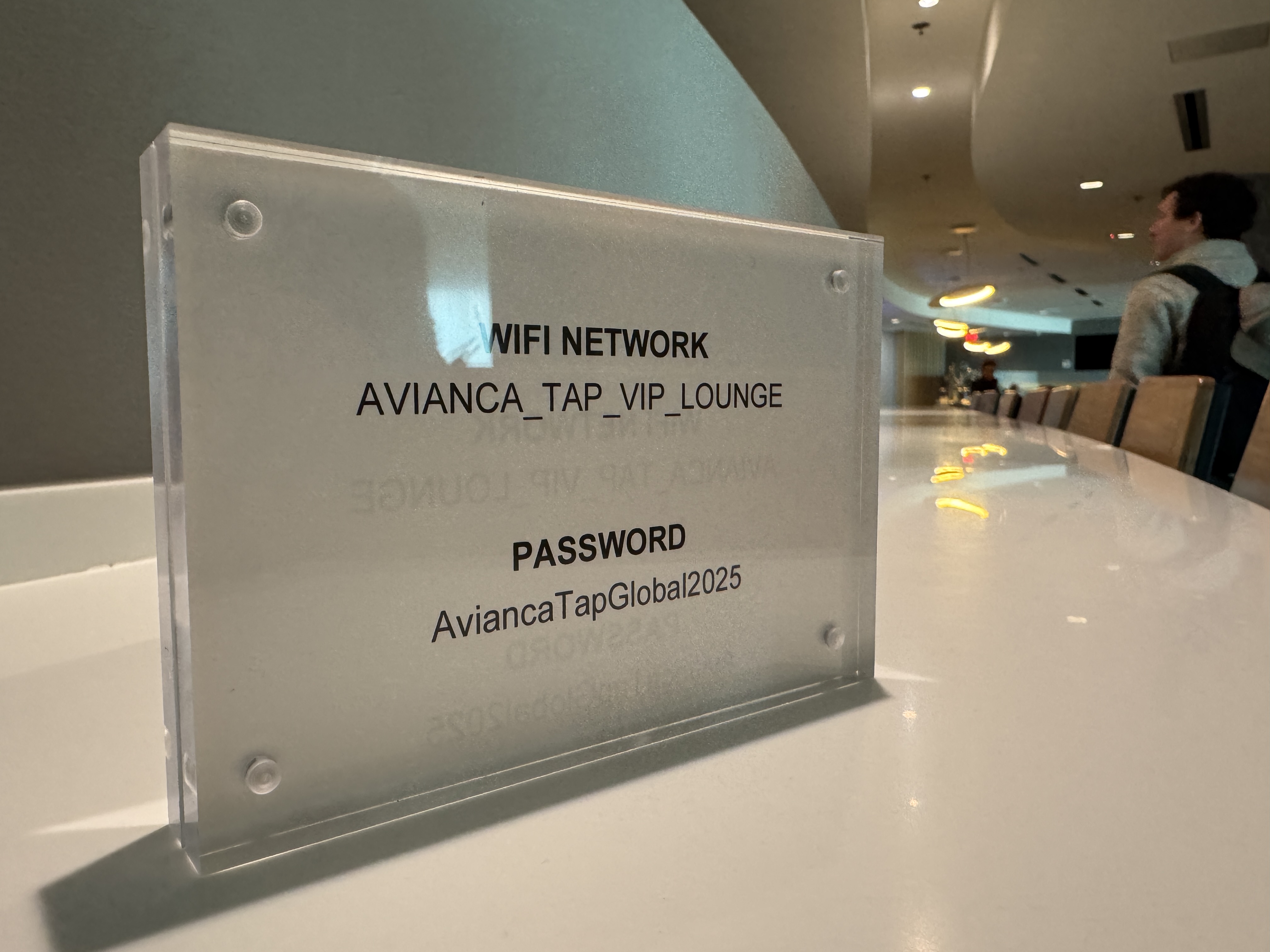 Avianca VIP Lounge Wifi Password and Ntework Sign 1