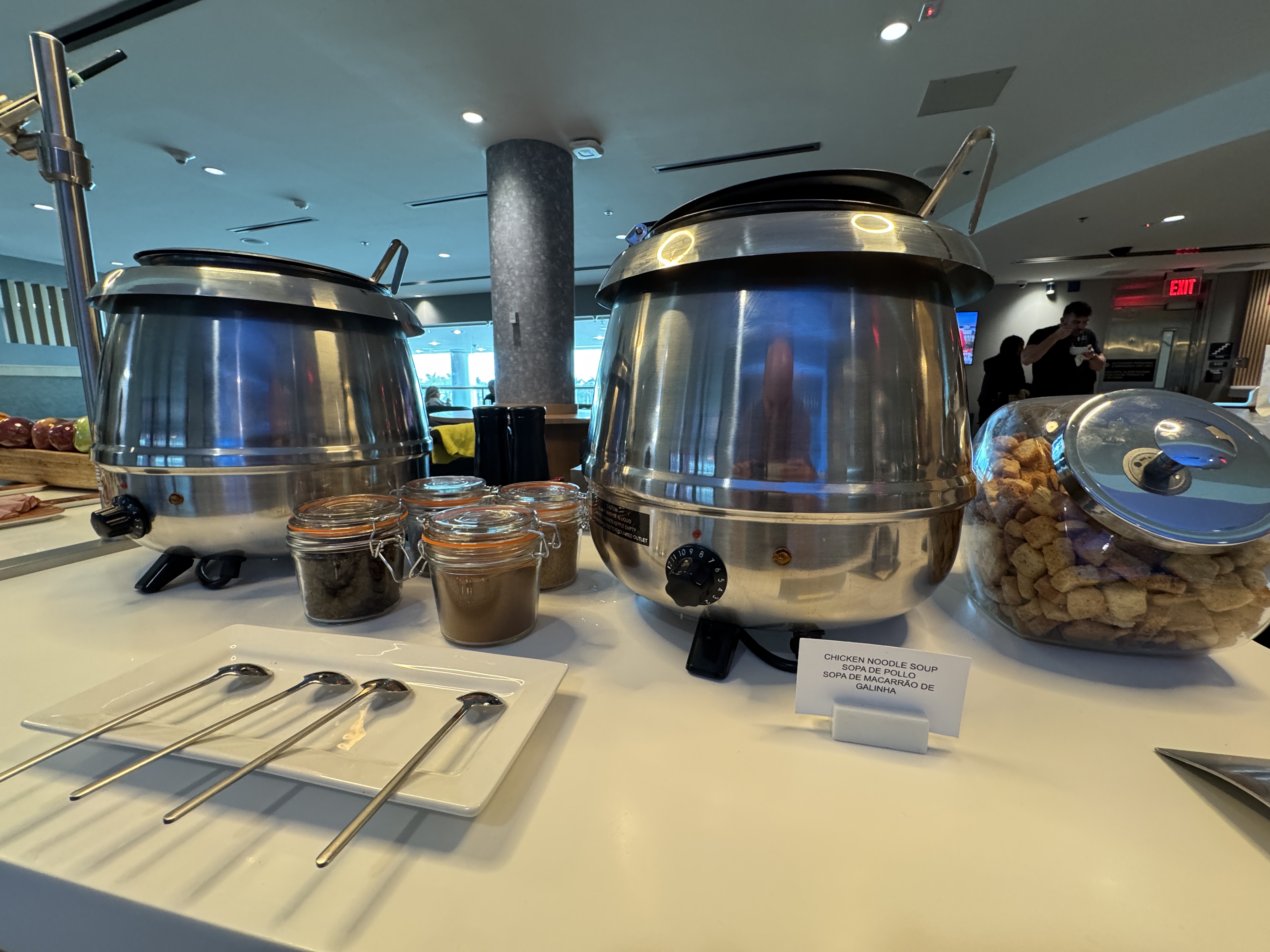 Avianca VIP Lounge soups and oatmeal 1