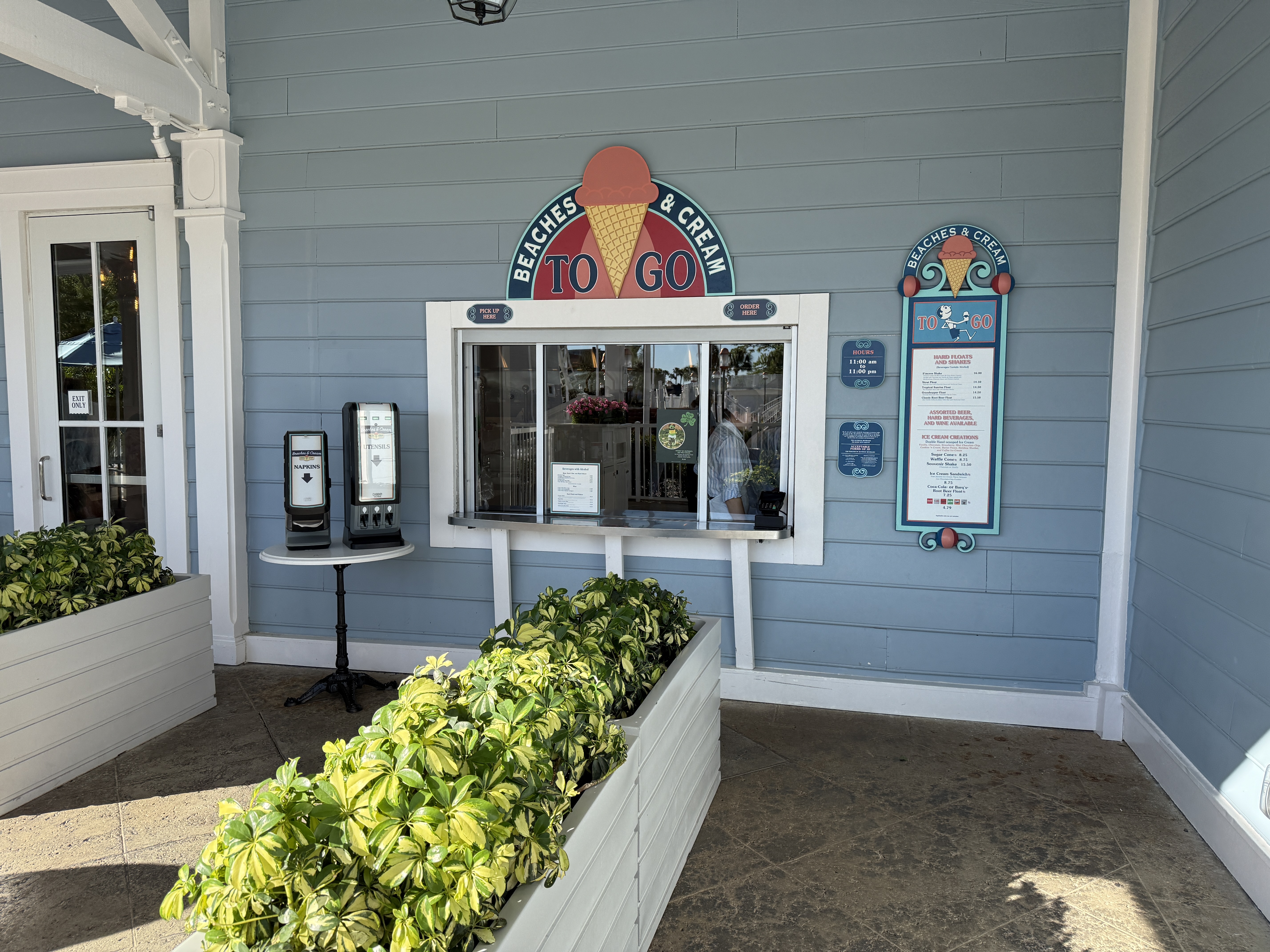 Disney Beaches and Cream Disney Beaches and Cream