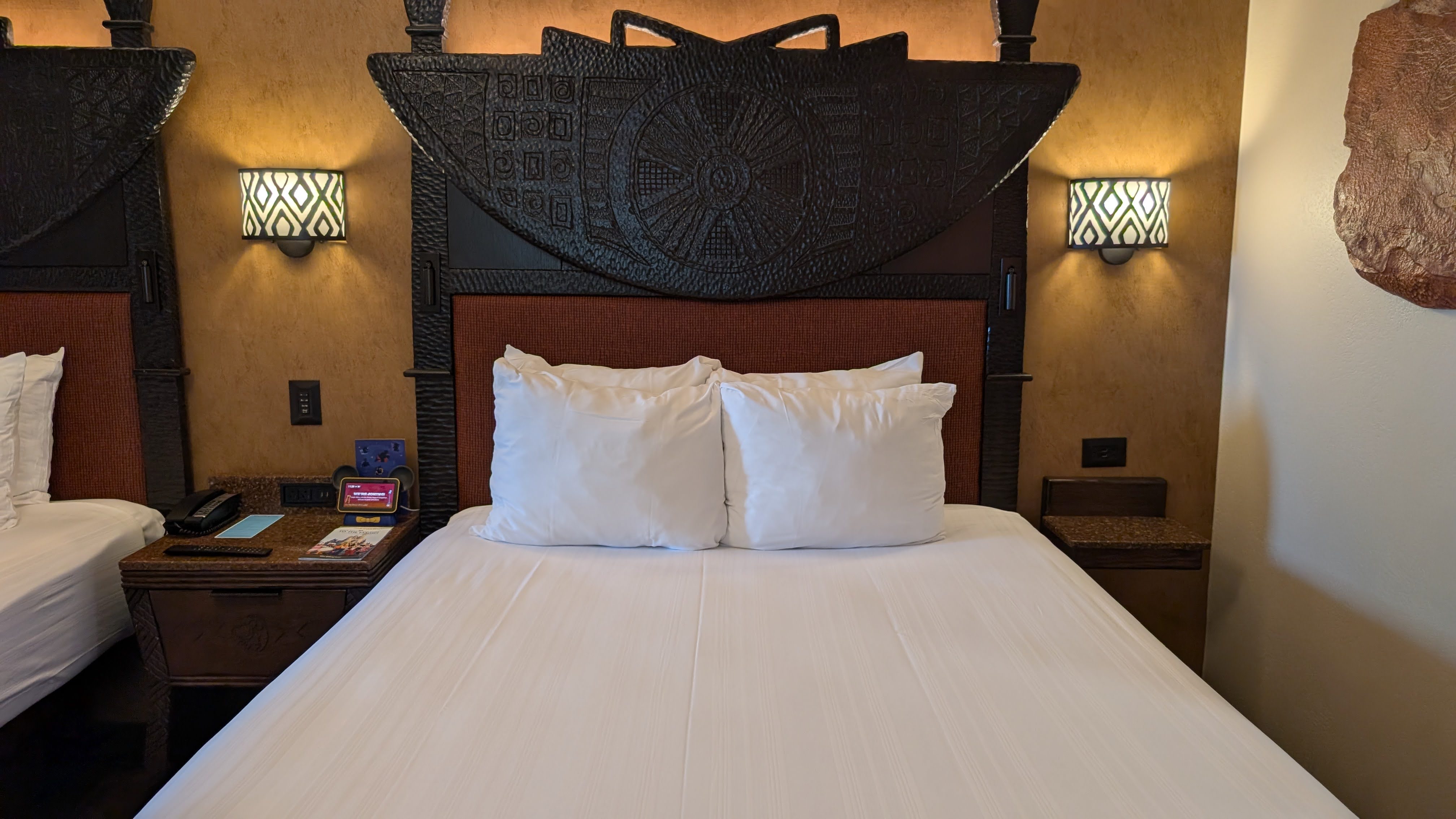 Disneys Animal Kingdom Lodge guest room queen bed