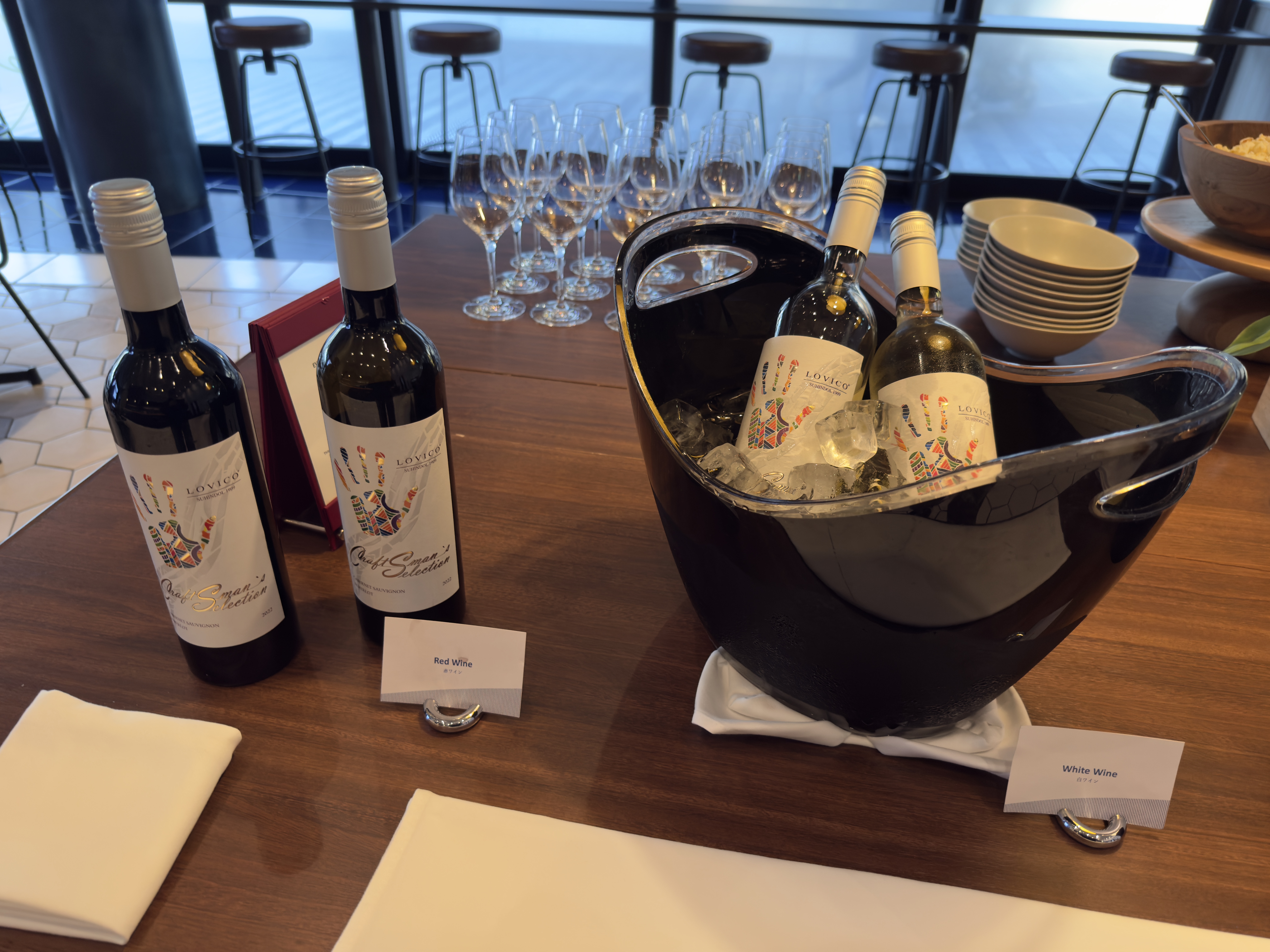 DoubleTree by Hilton Tokyo Ariake cocktail hour wines DoubleTree by Hilton Tokyo Ariake cocktail hour wines