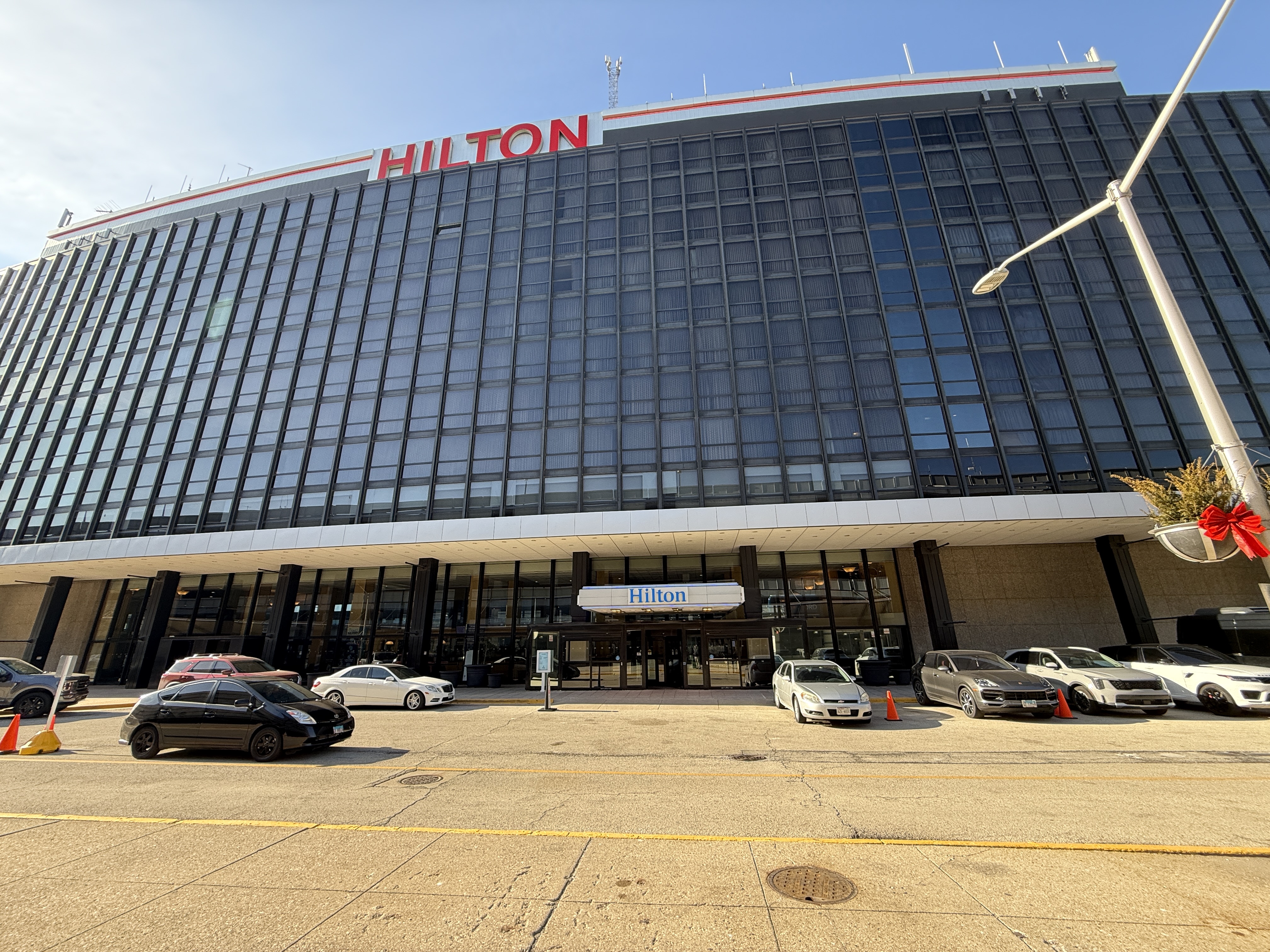 Hilton ORD Exterior Hilton ORD Exterior
