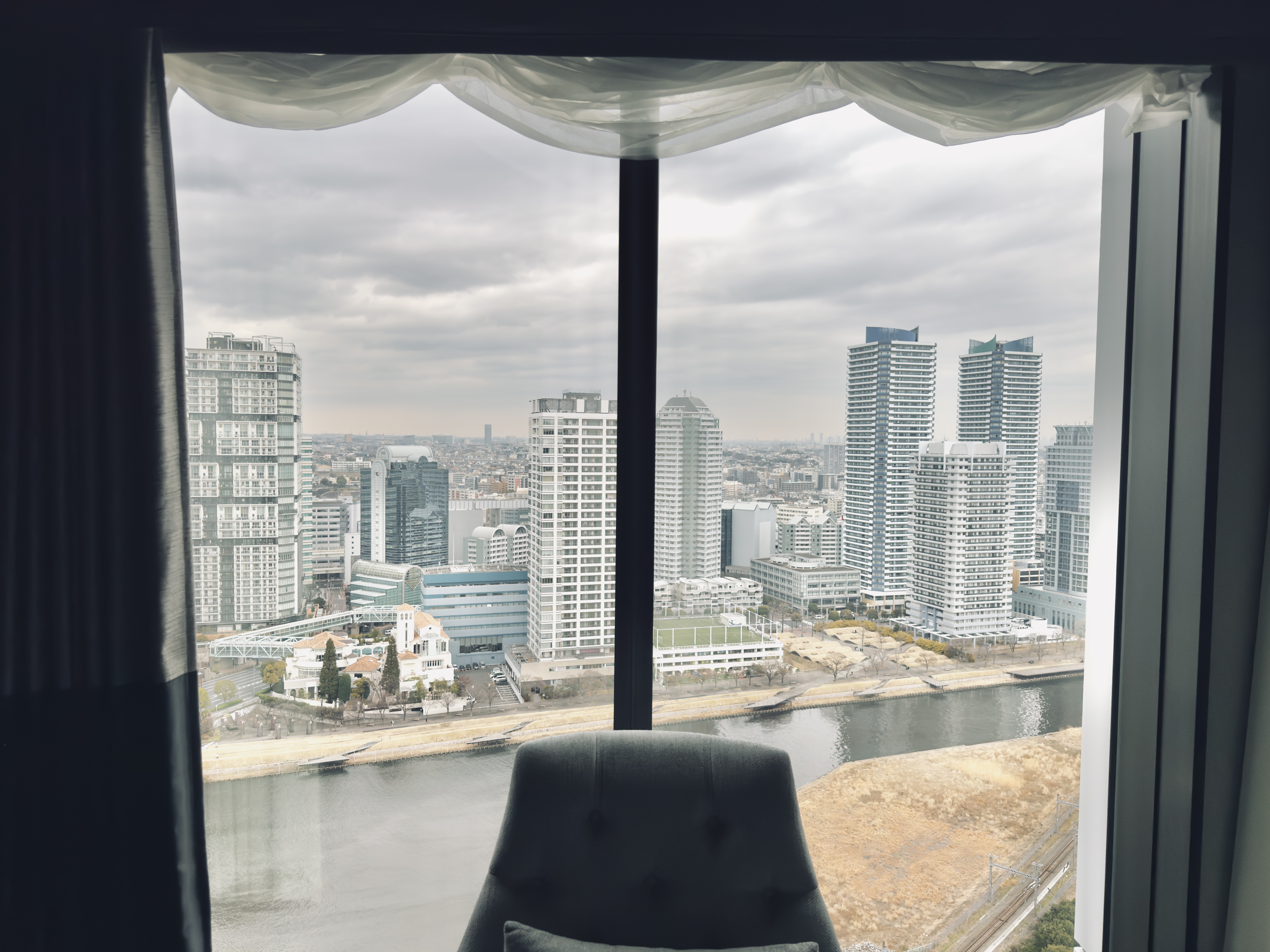 Hilton Yokohama room window view