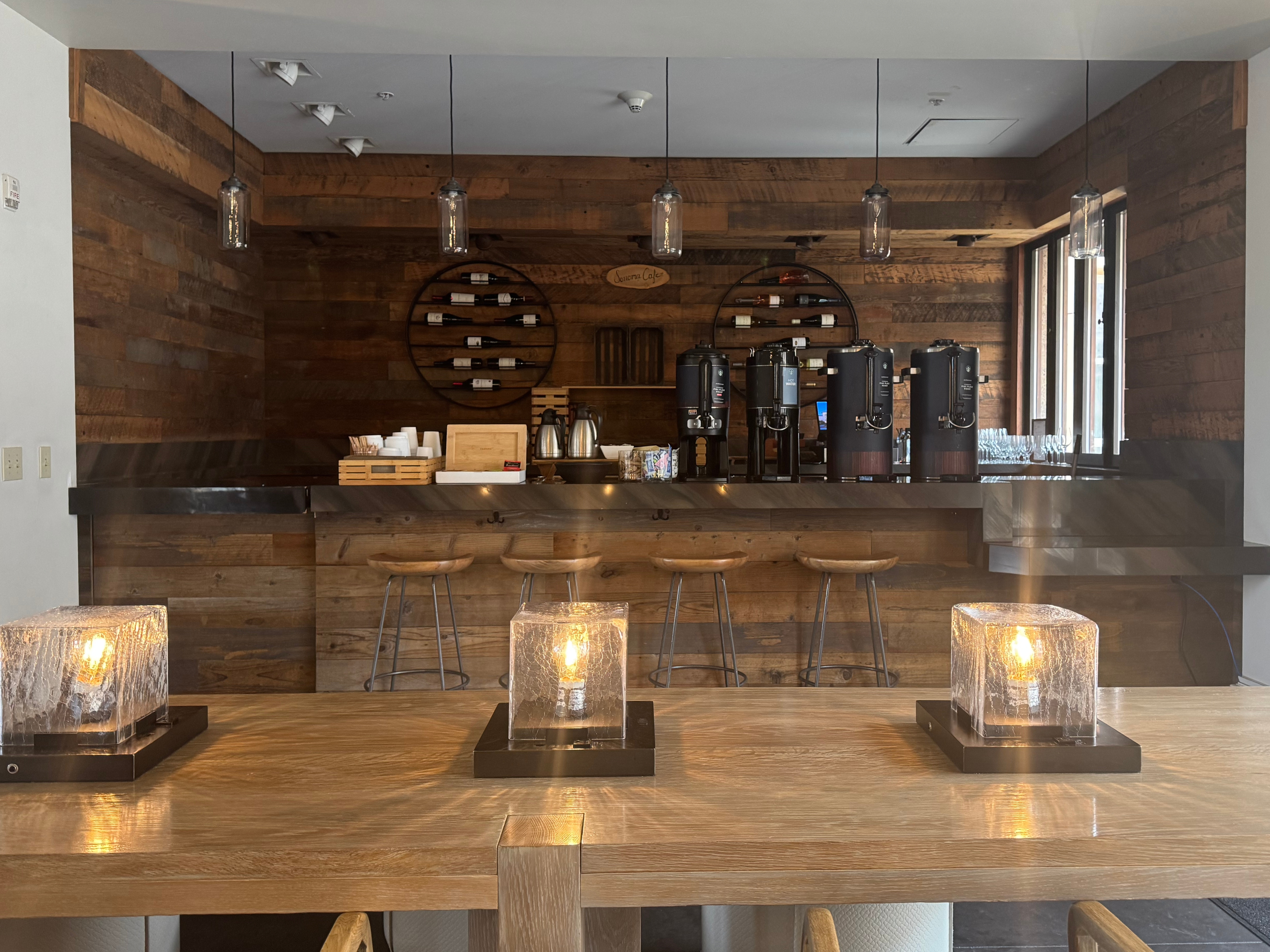 Hyatt Regency Sonoma Wine Country lobby bar seating