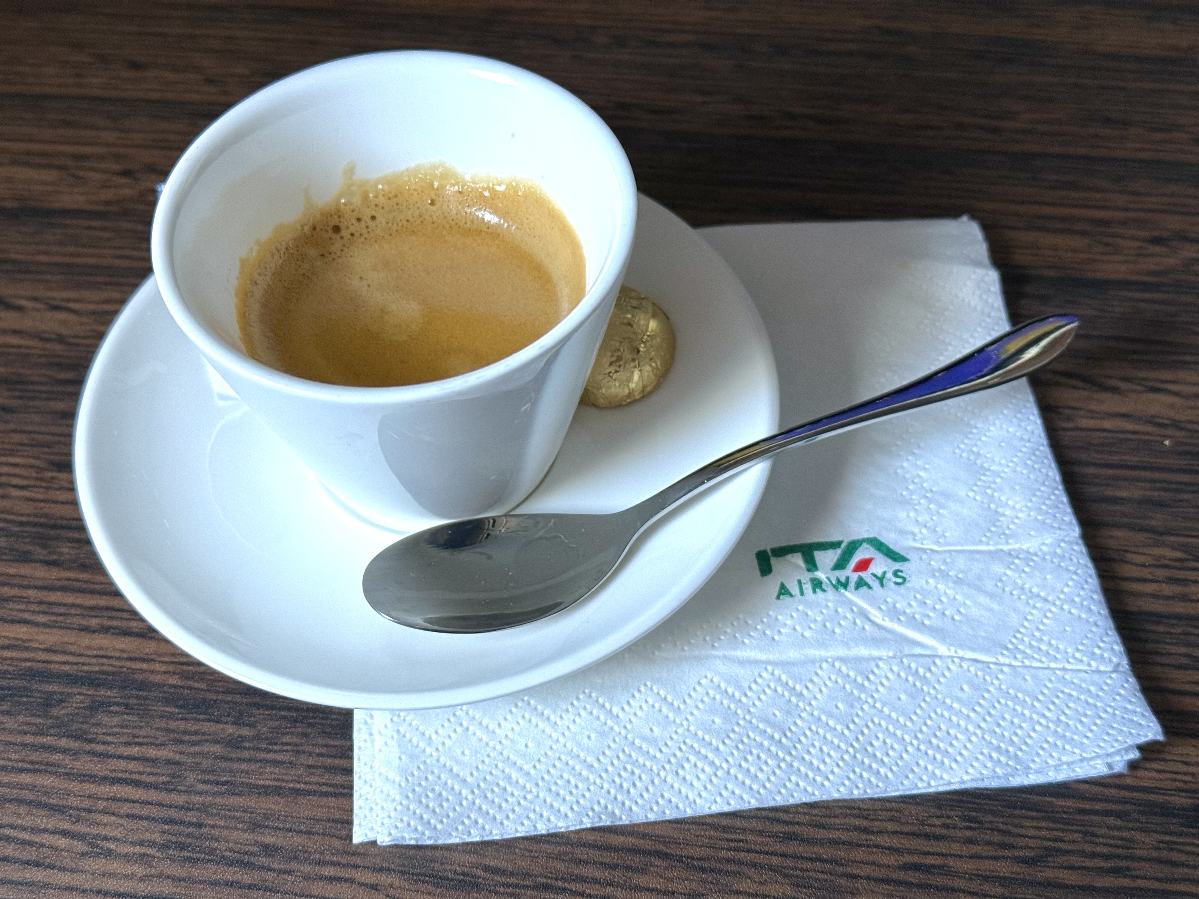 ITA Airways Airbus A350 premium economy espresso coffee ITA Airways Airbus A350 premium economy espresso coffee