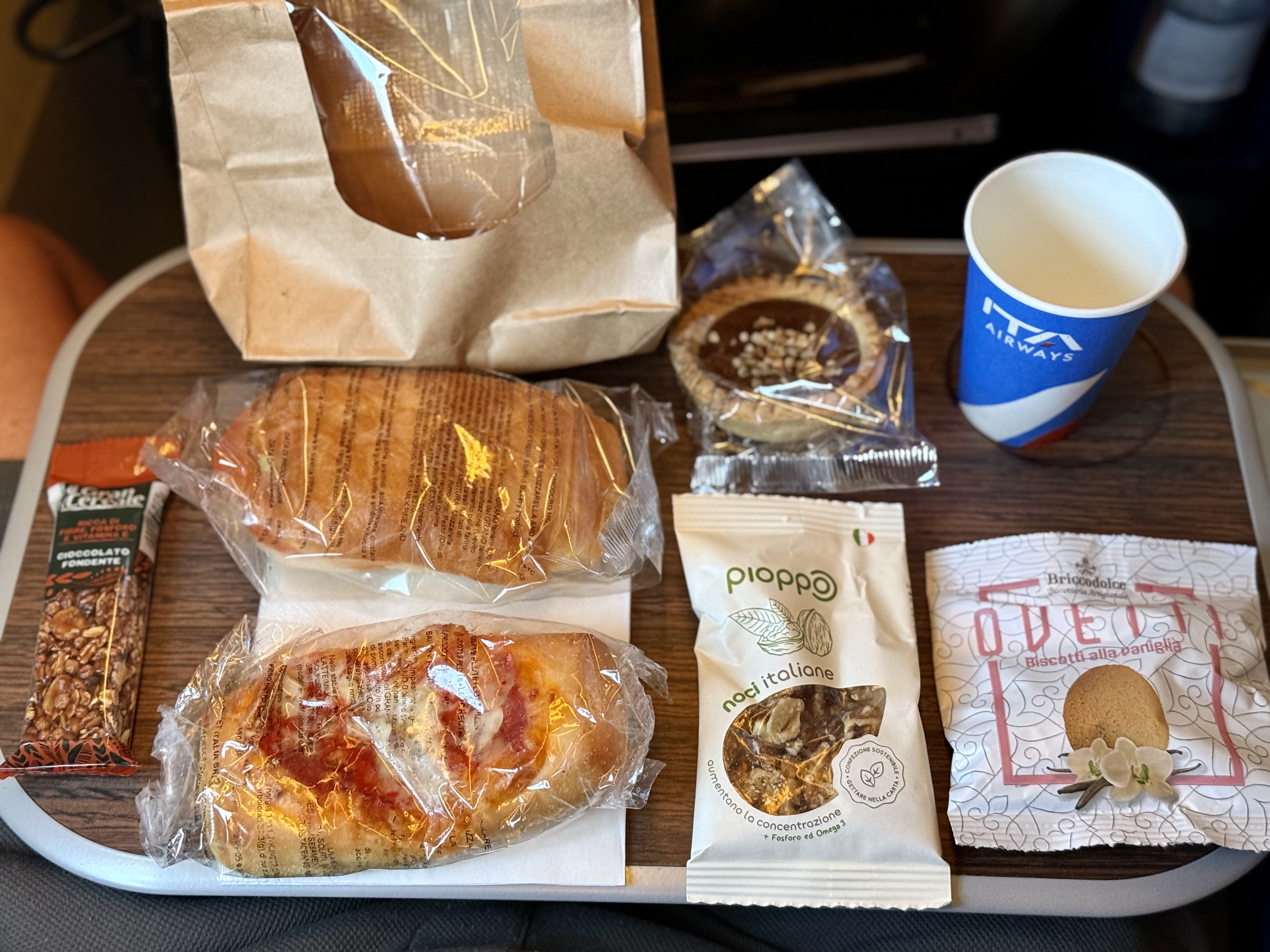 ITA Airways Airbus A350 premium economy third and final meal service ITA Airways Airbus A350 premium economy third and final meal service