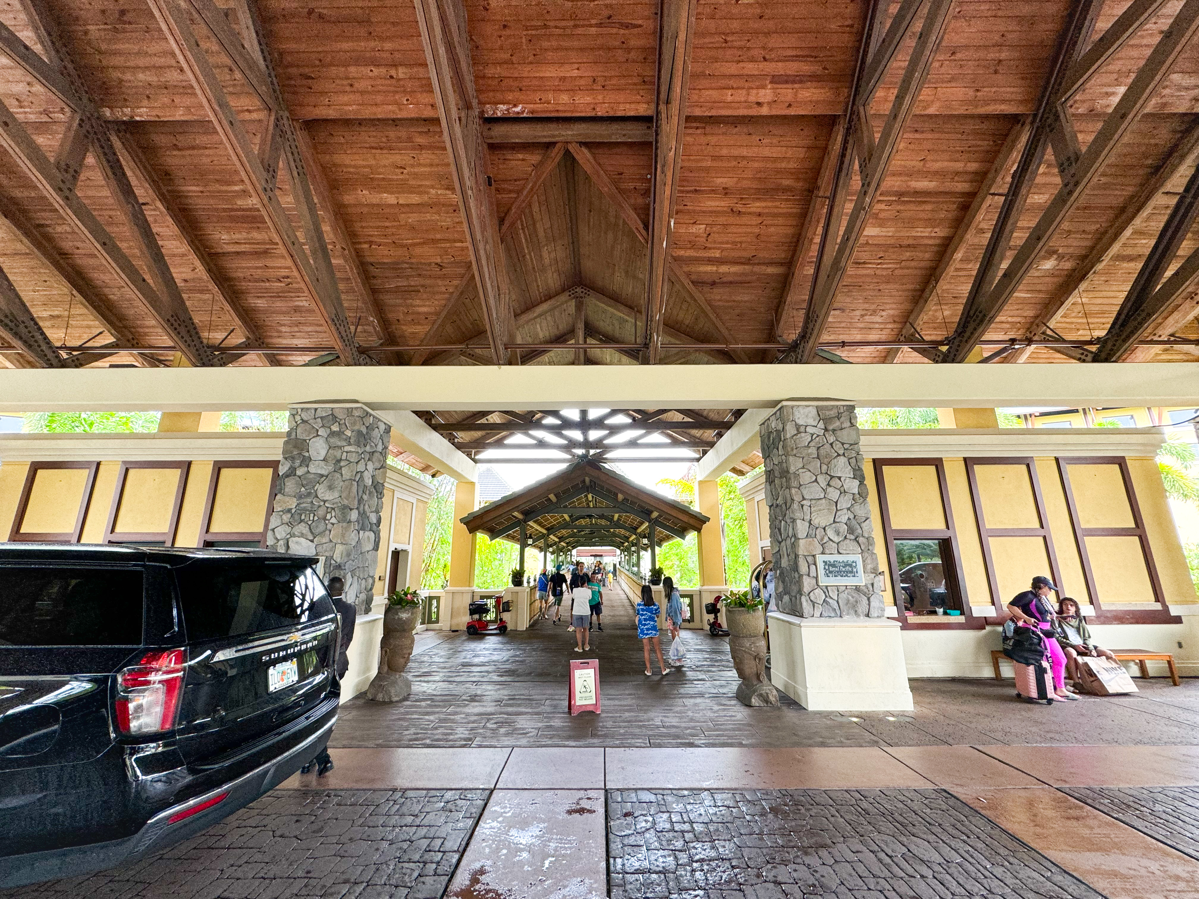 Loews Royal Pacific Hotel Universal Orlando entrace Loews Royal Pacific Hotel Universal Orlando entrace