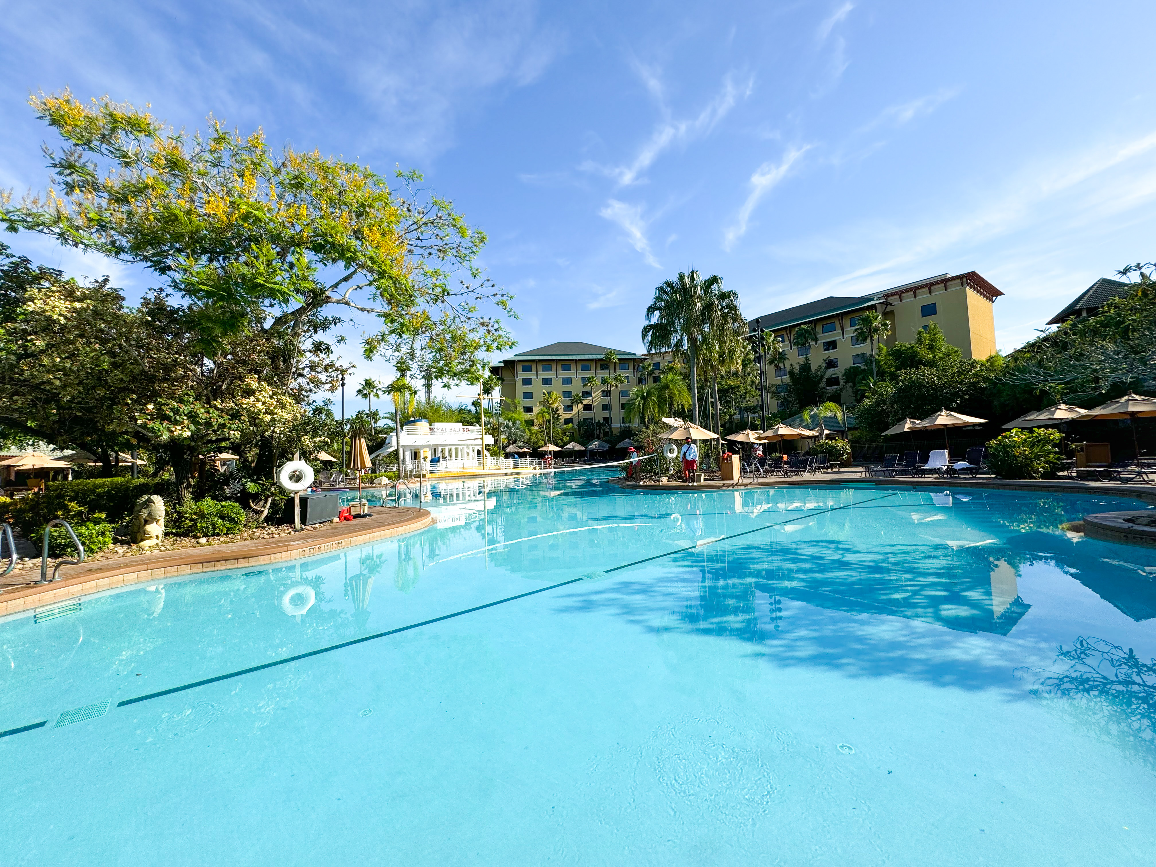 Loews Royal Pacific Hotel Universal Orlando pool area Loews Royal Pacific Hotel Universal Orlando pool area