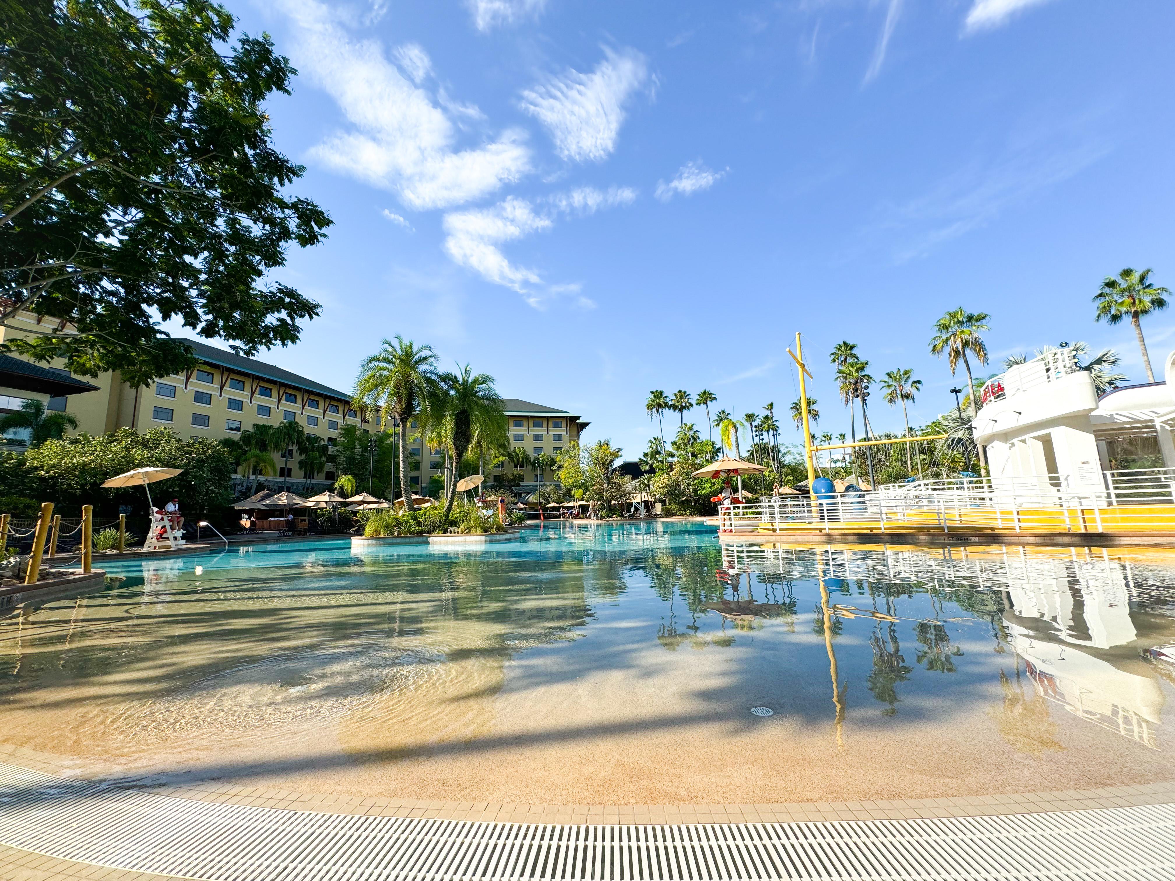 Loews Royal Pacific Hotel Universal Orlando zero entry pool Loews Royal Pacific Hotel Universal Orlando zero entry pool