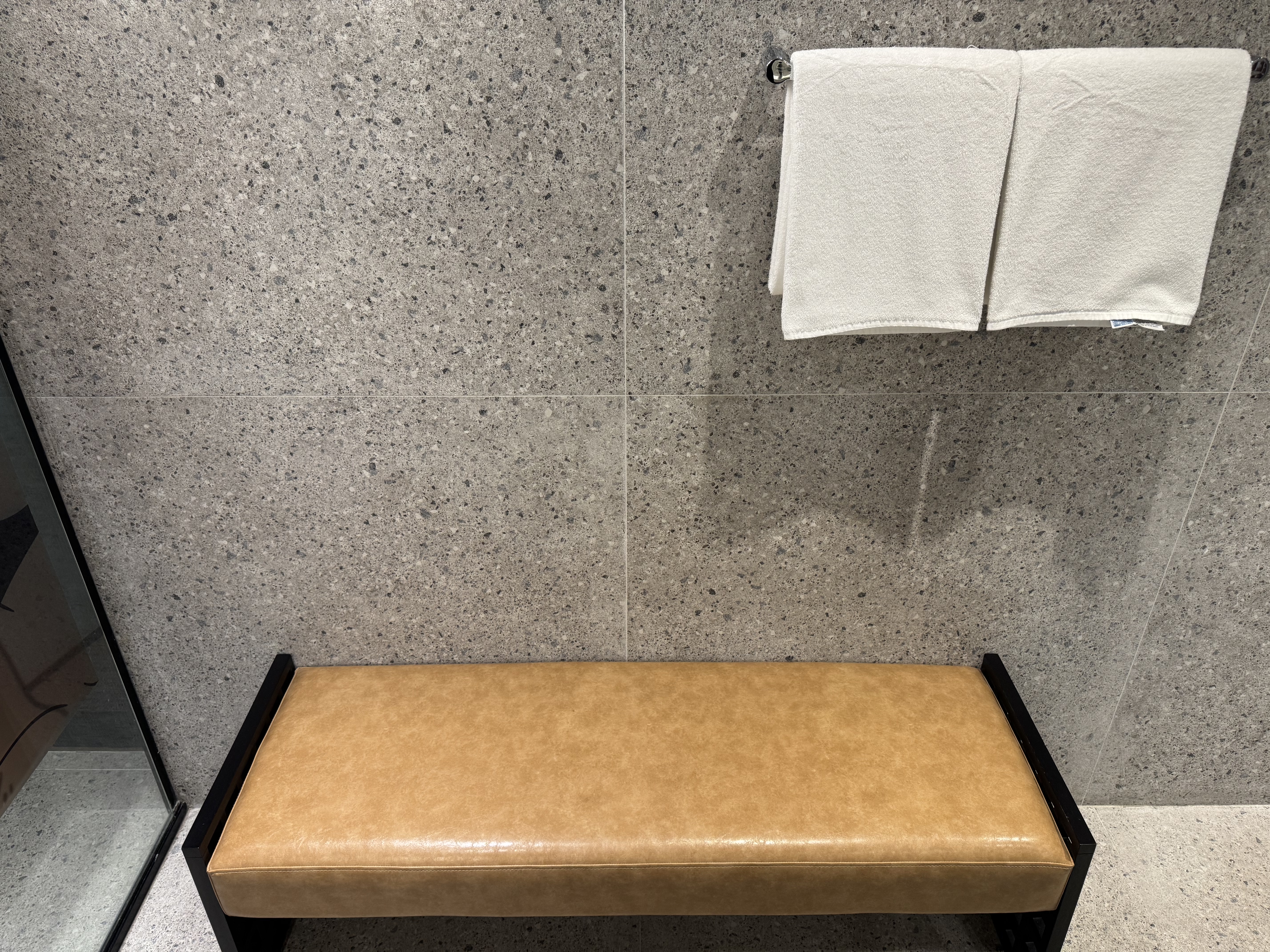 Sheraton Sao Paulo WTC Hotel bathroom bench Sheraton Sao Paulo WTC Hotel bathroom bench