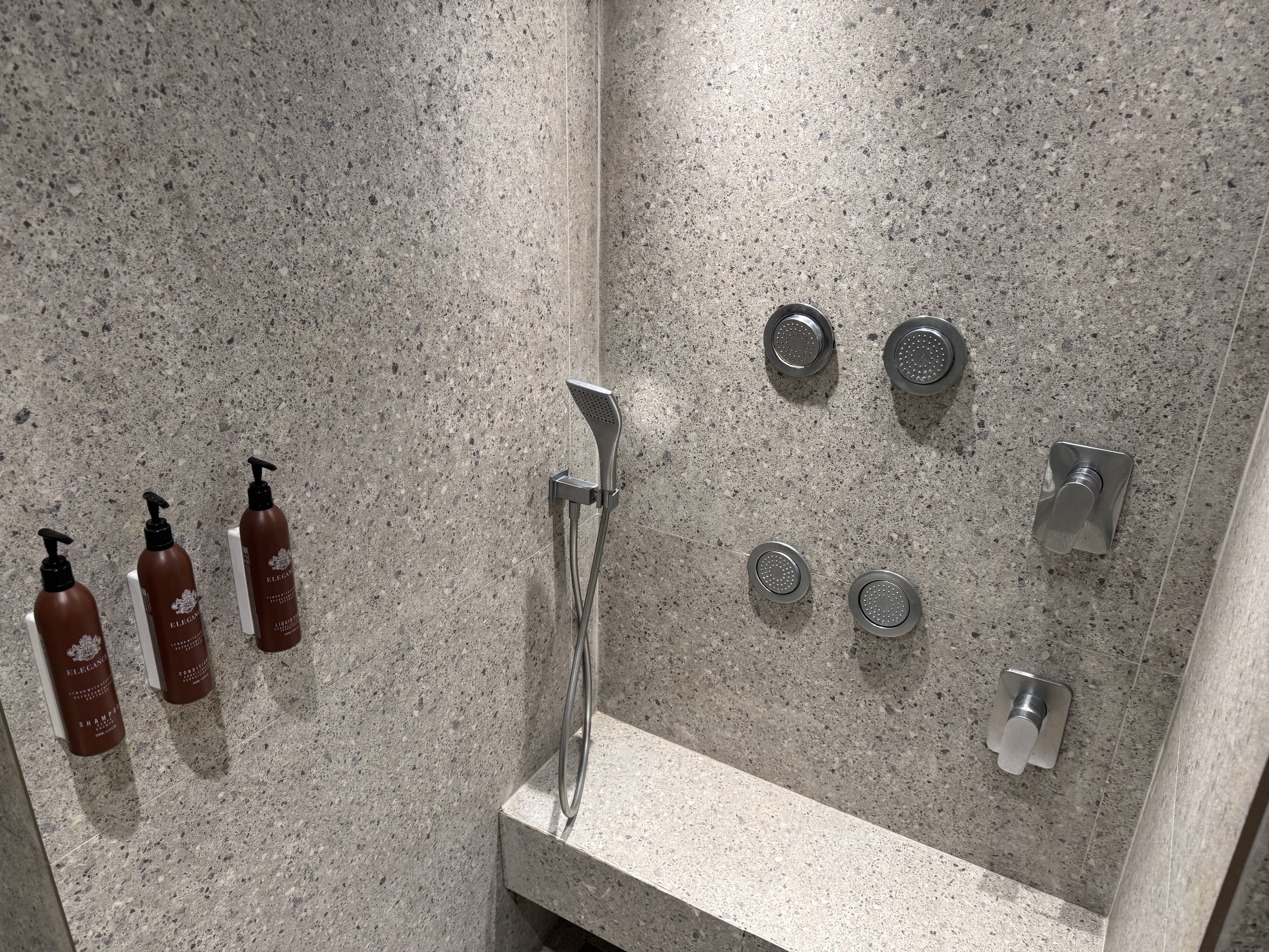 Sheraton Sao Paulo WTC Hotel bathroom shower nozzles Sheraton Sao Paulo WTC Hotel bathroom shower nozzles