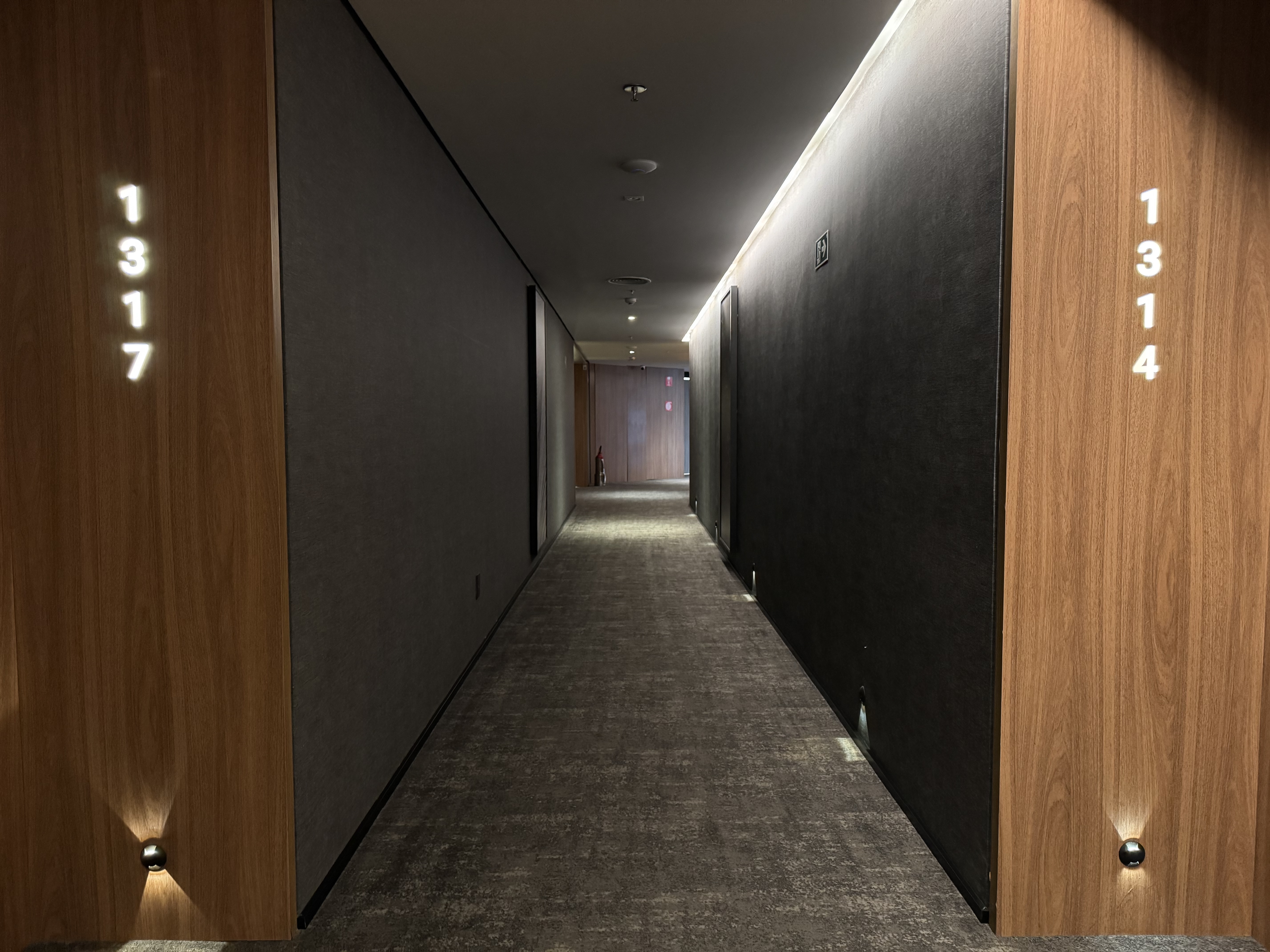 Sheraton Sao Paulo WTC Hotel hallway Sheraton Sao Paulo WTC Hotel hallway