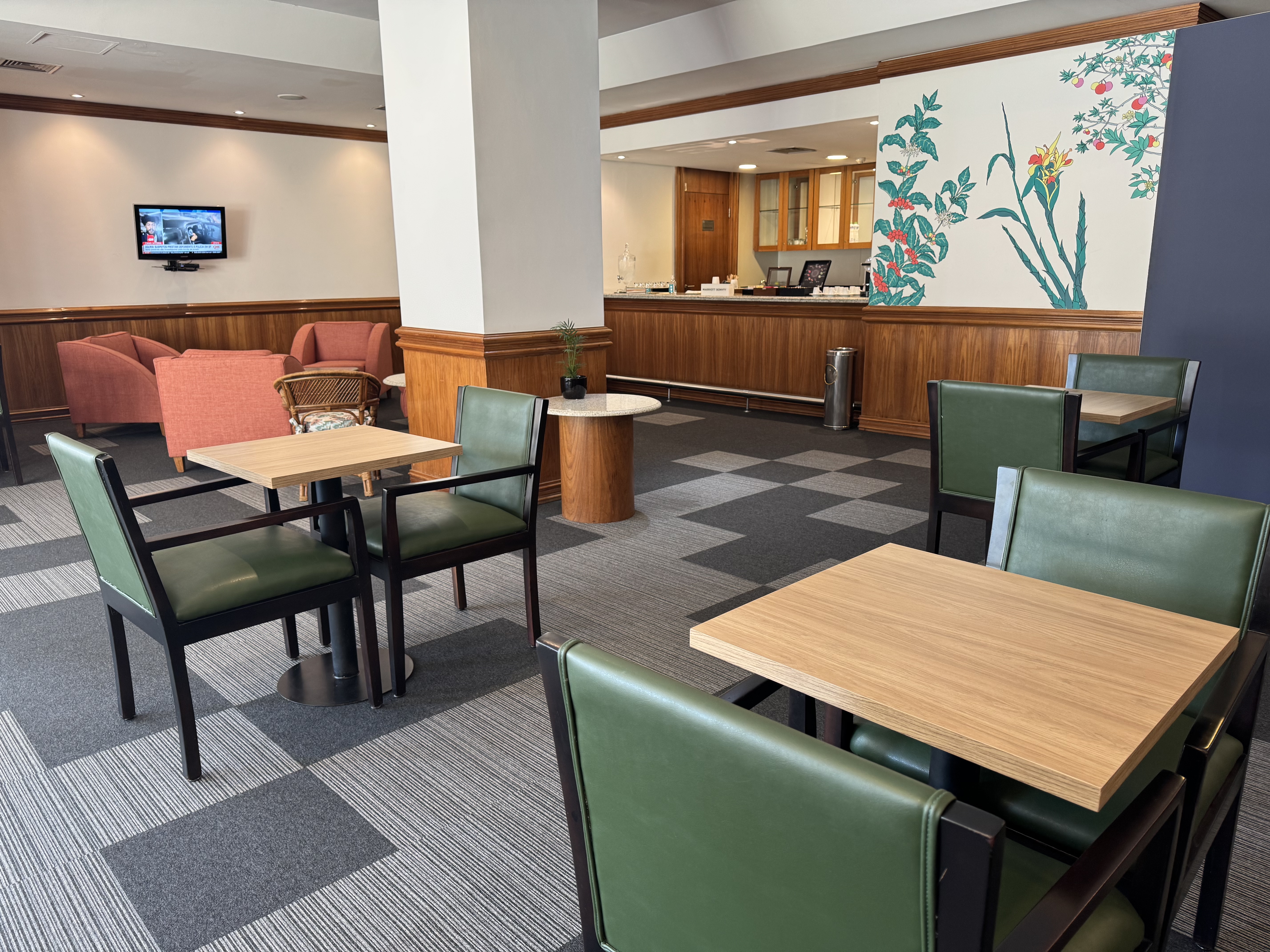 Sheraton Sao Paulo WTC Hotel replacement lounge seating Sheraton Sao Paulo WTC Hotel replacement lounge seating