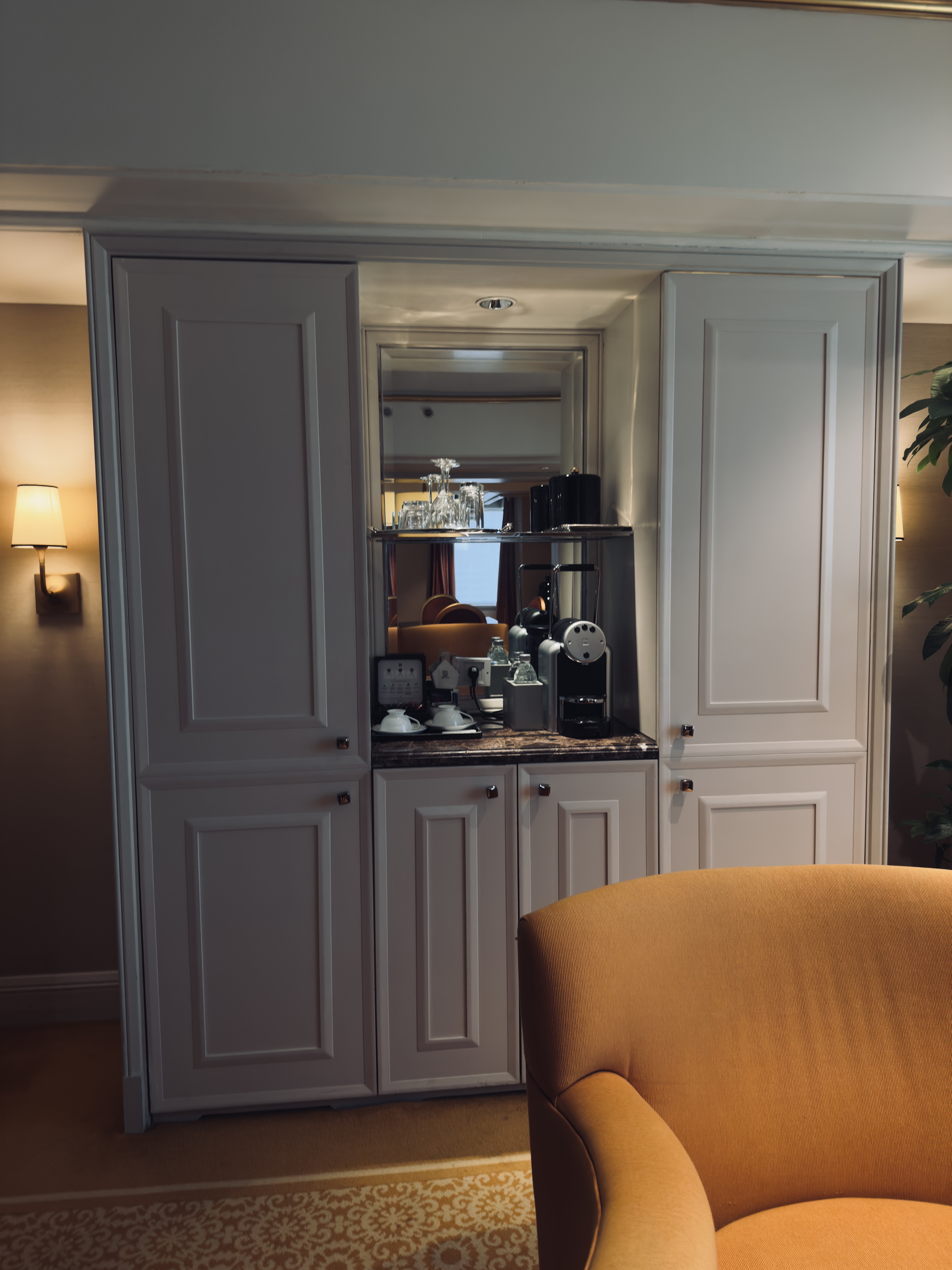 The St. Regis Beijing wardrobe closet