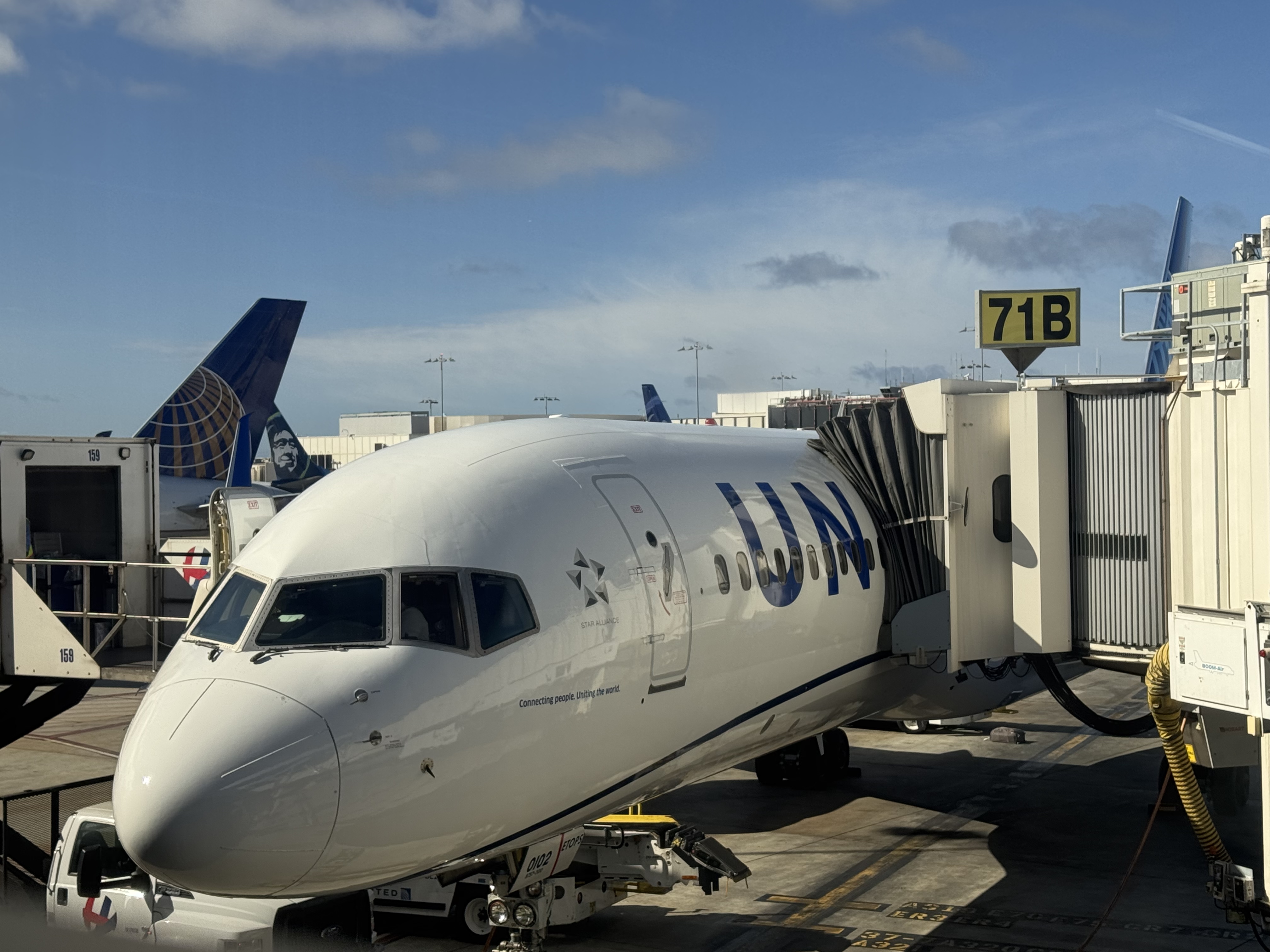 United Airlines B757 plane at gate at LAX United Airlines B757 plane at gate at LAX