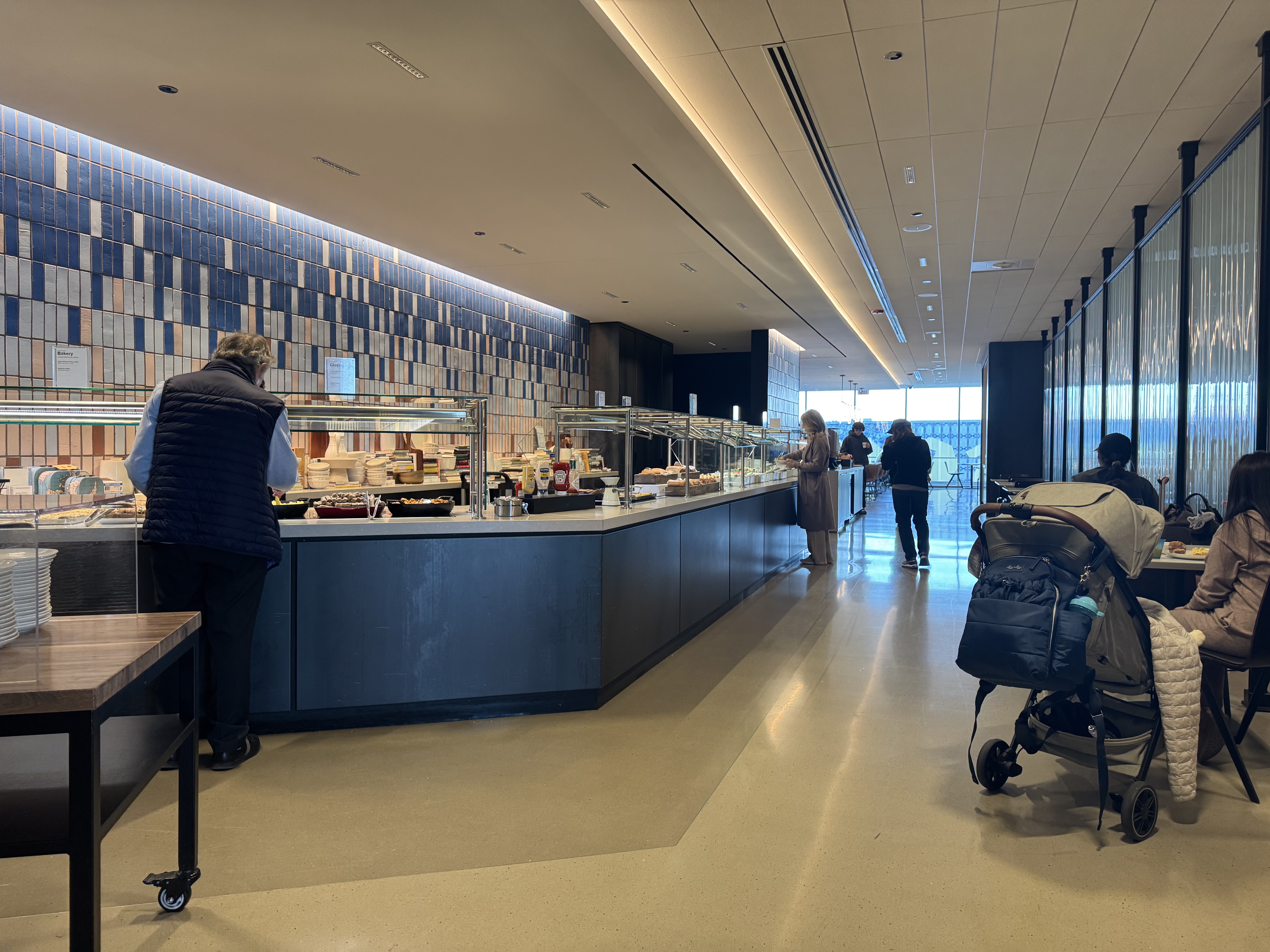 United Club Chicago ORD T1 Gate C10 buffet area
