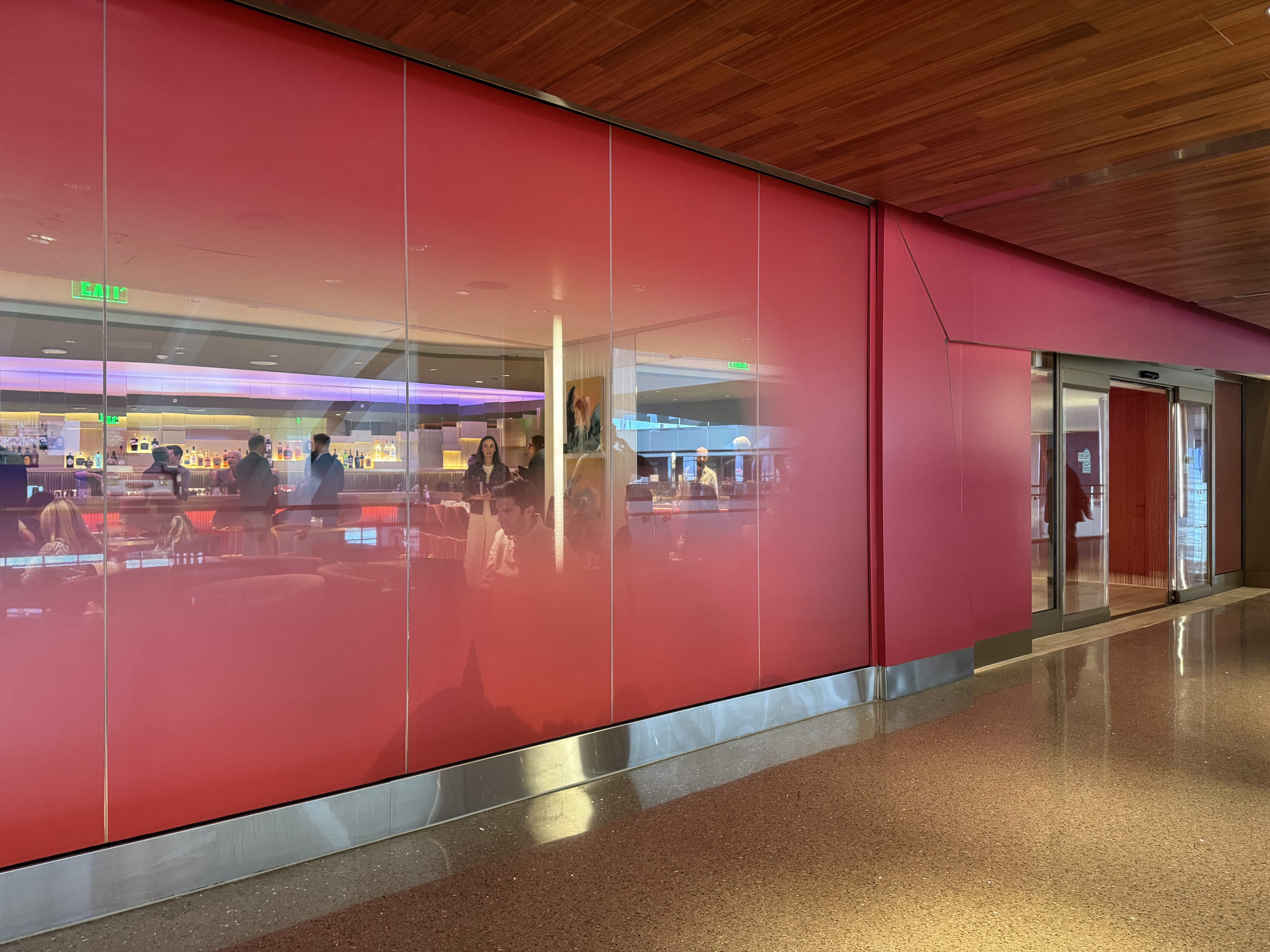 Virgin Atlantic Clubhouse LAX view from hallway Virgin Atlantic Clubhouse LAX view from hallway