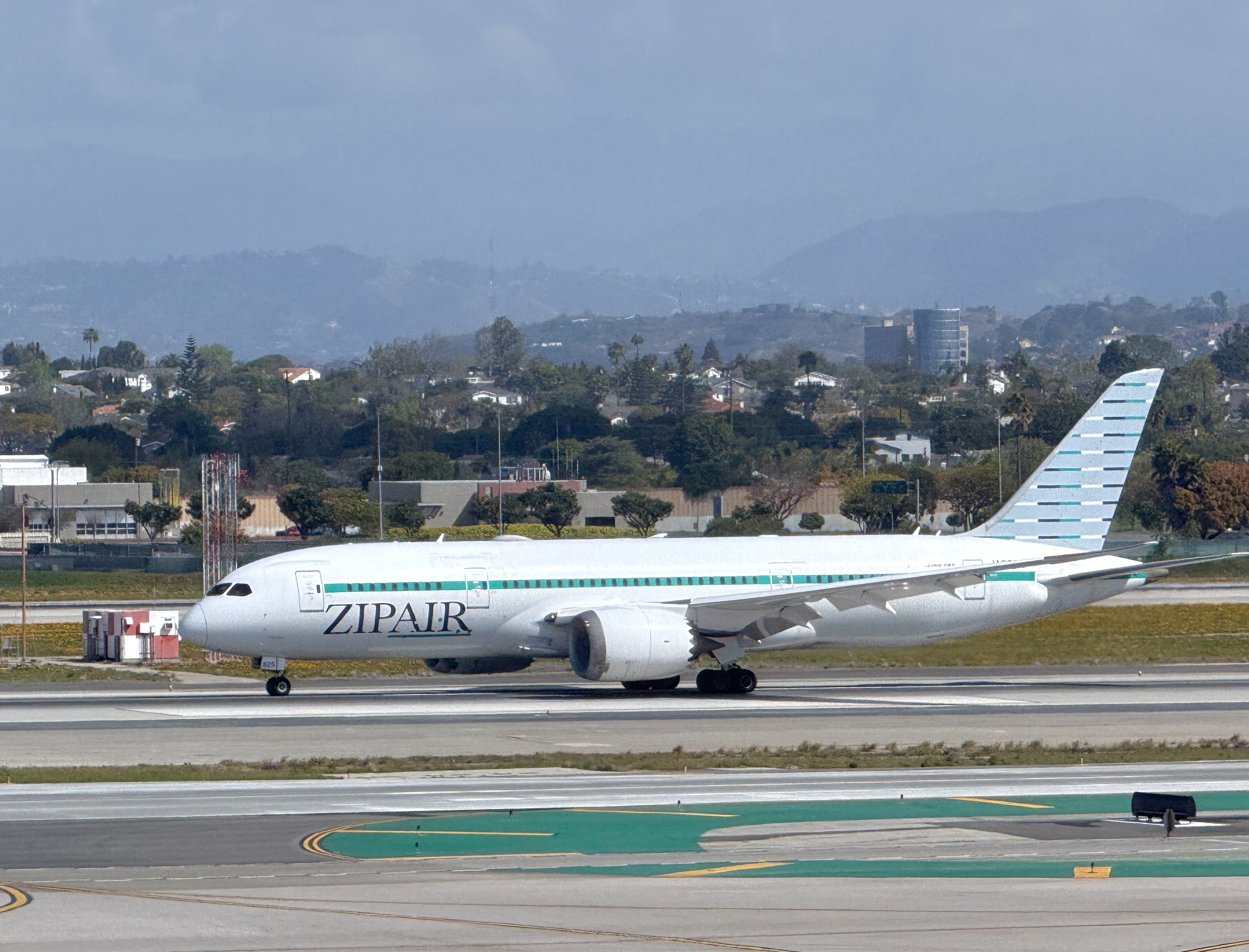 ZIPAIR Tokyo at Los Angeles LAX ZIPAIR Tokyo at Los Angeles LAX