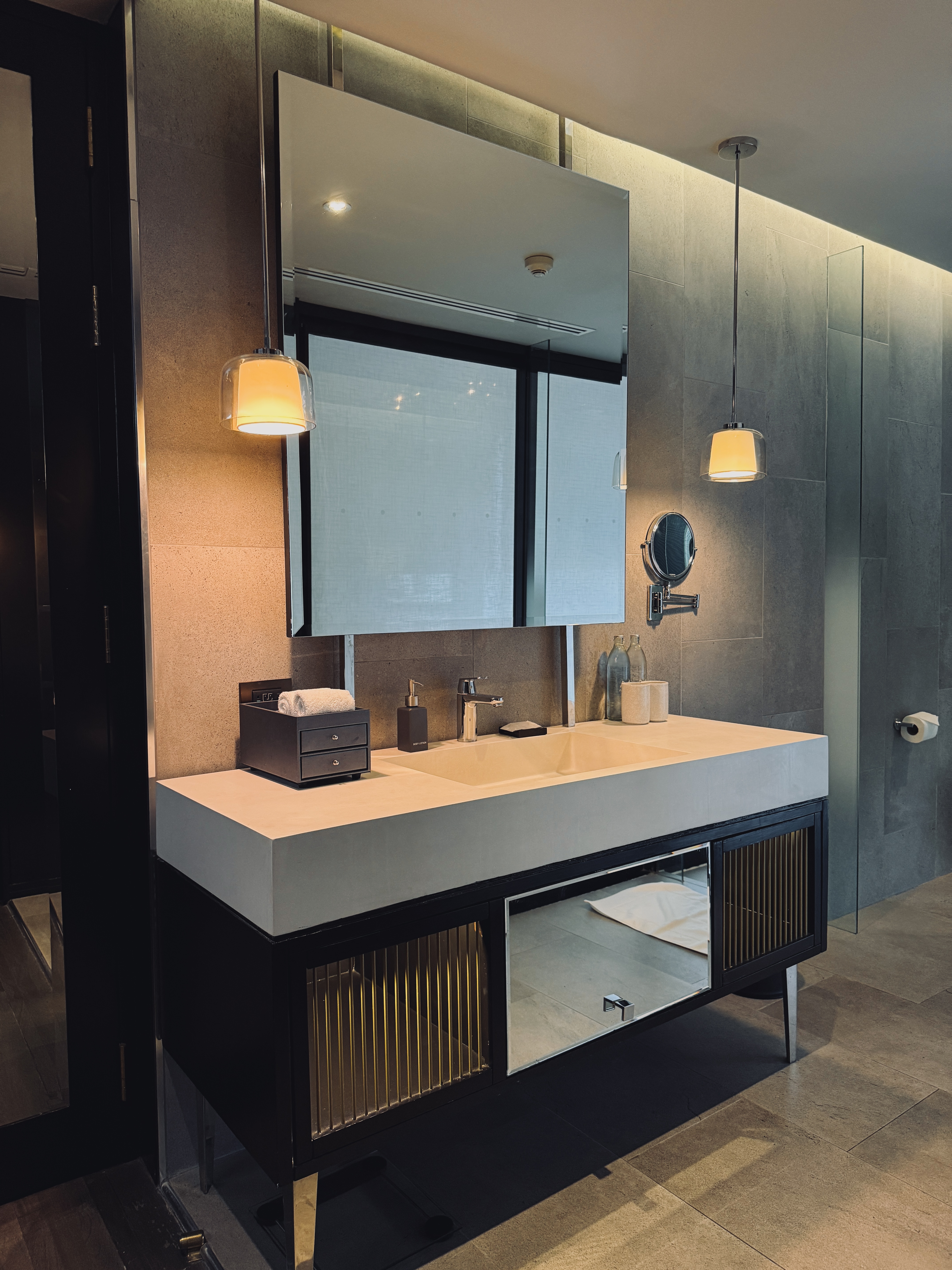 AMANOR Hotel Chiang Mai vanity AMANOR Hotel Chiang Mai vanity