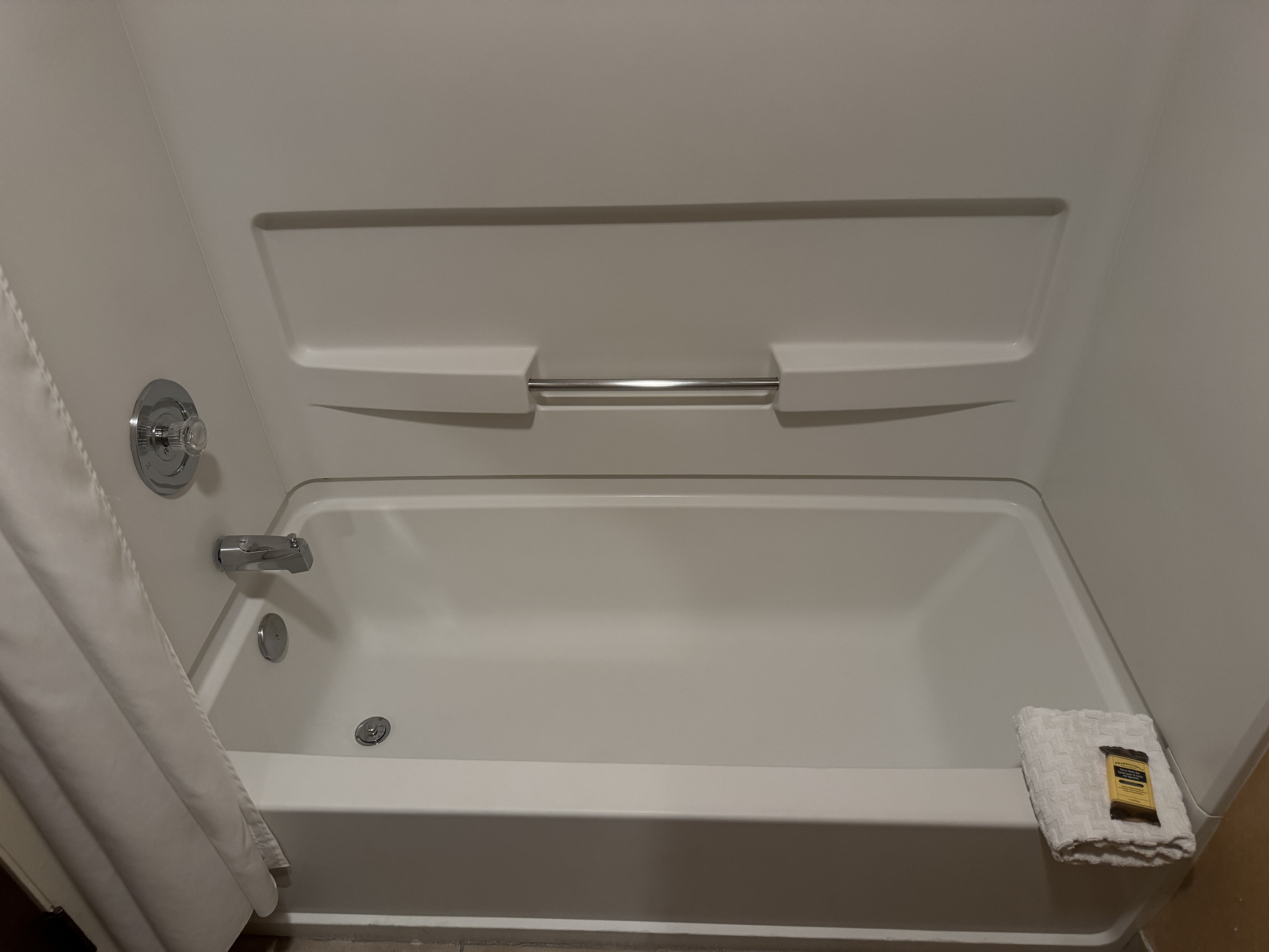 Best Western Plus Rubys Inn bath