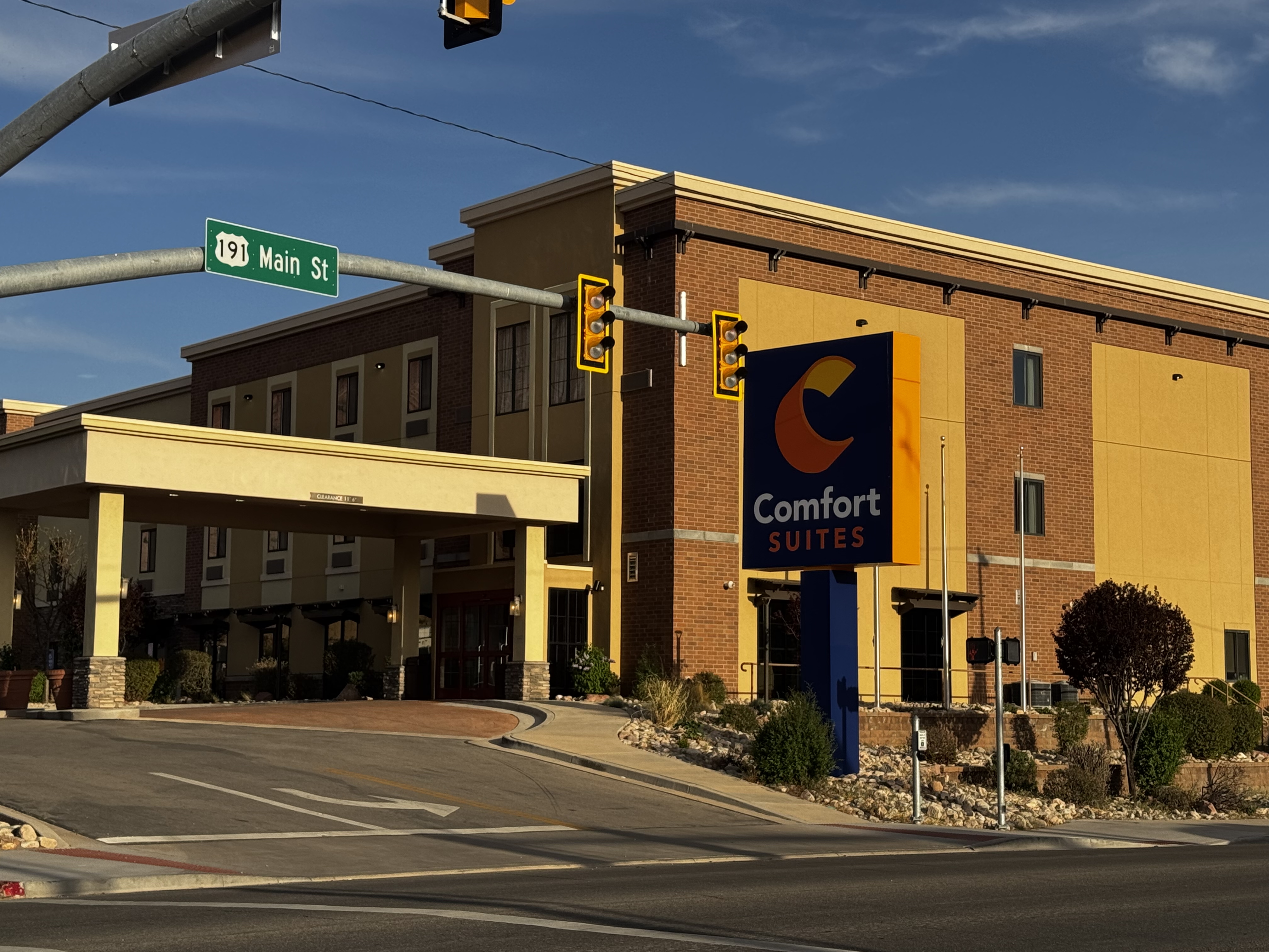 Comfort Suites by Choice Hotels Moab Utah entrance Comfort Suites by Choice Hotels Moab Utah entrance