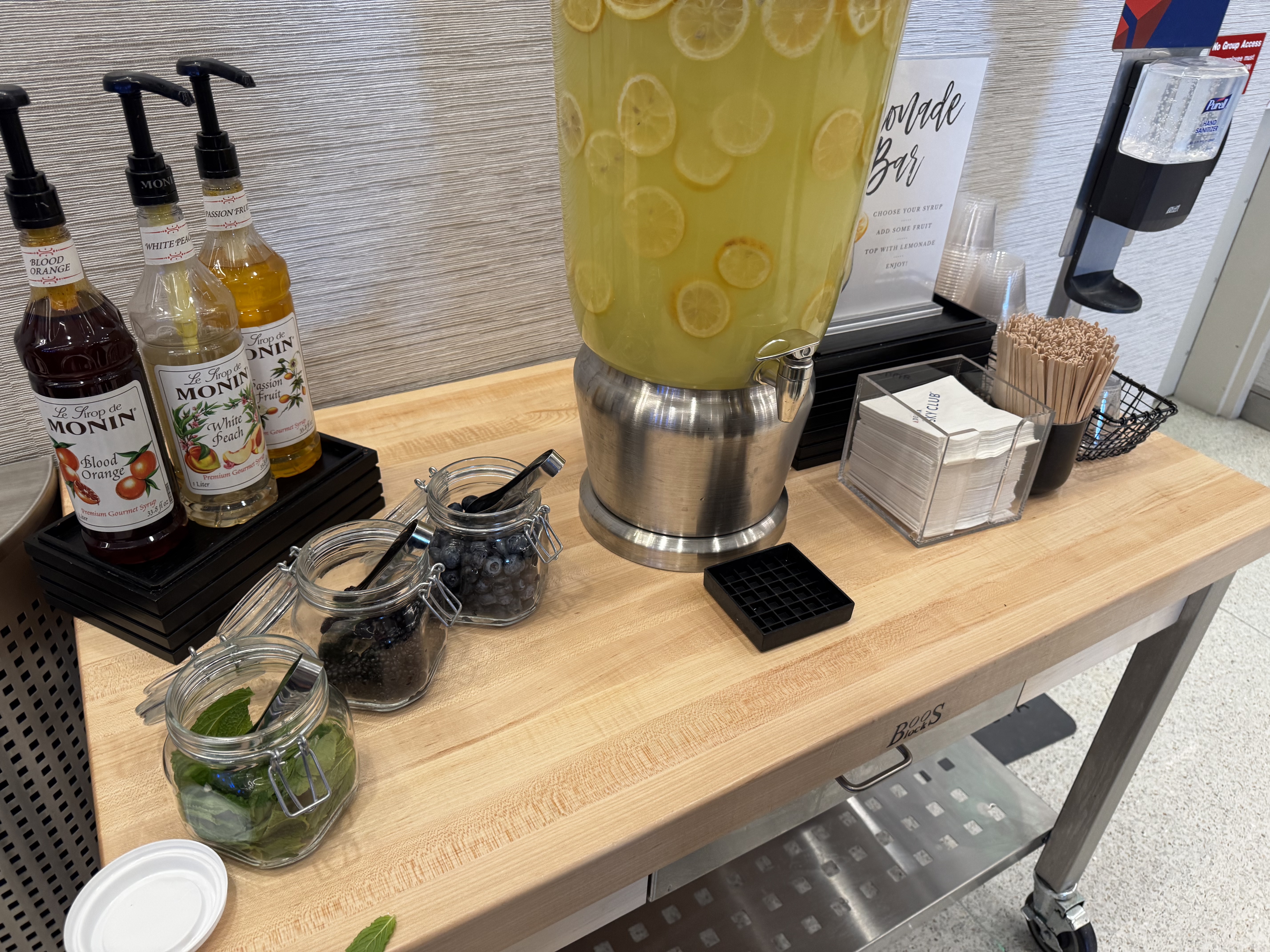 Delta Sky Club SLC Concourse A lemonade station