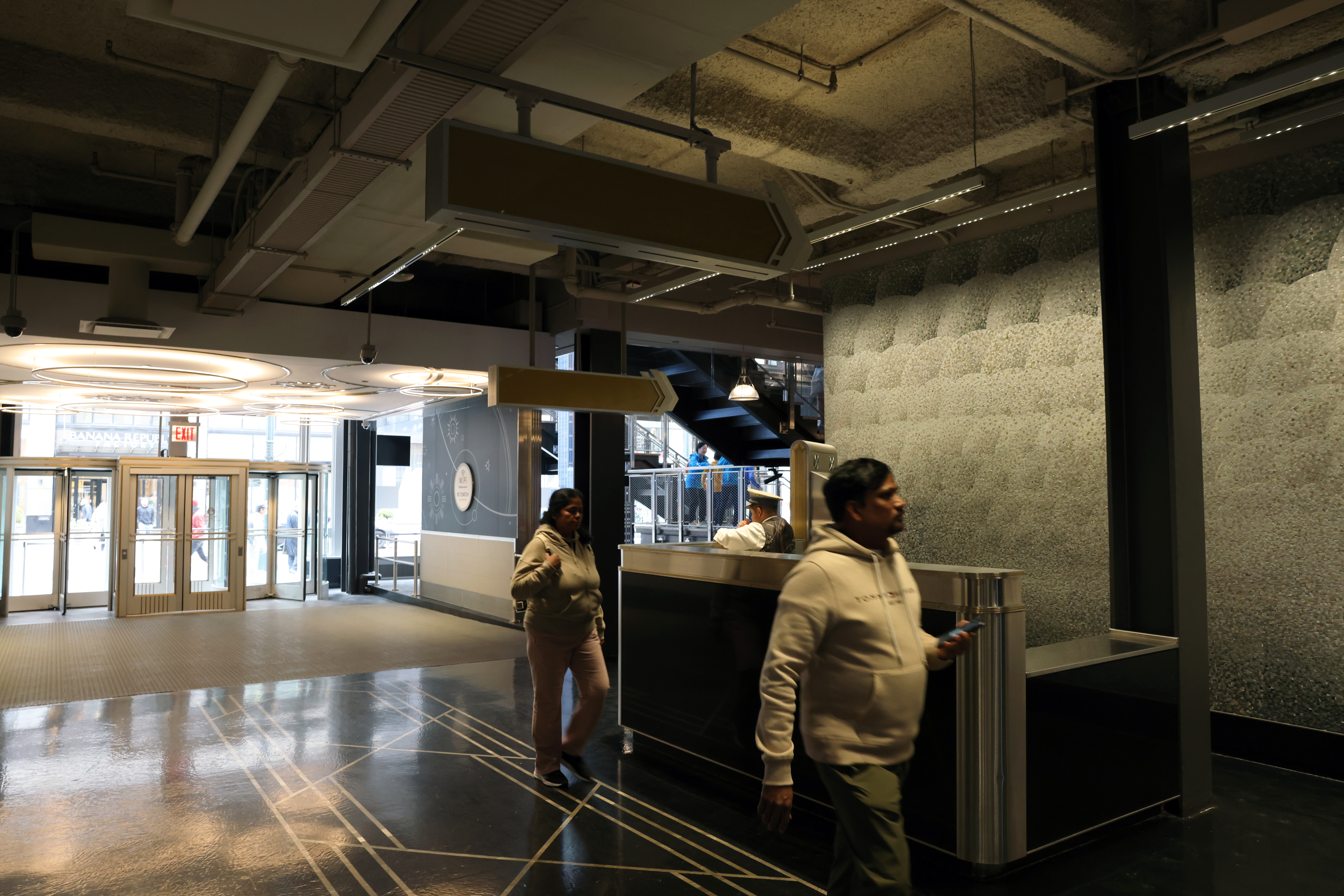 Empire State Building tour lobby