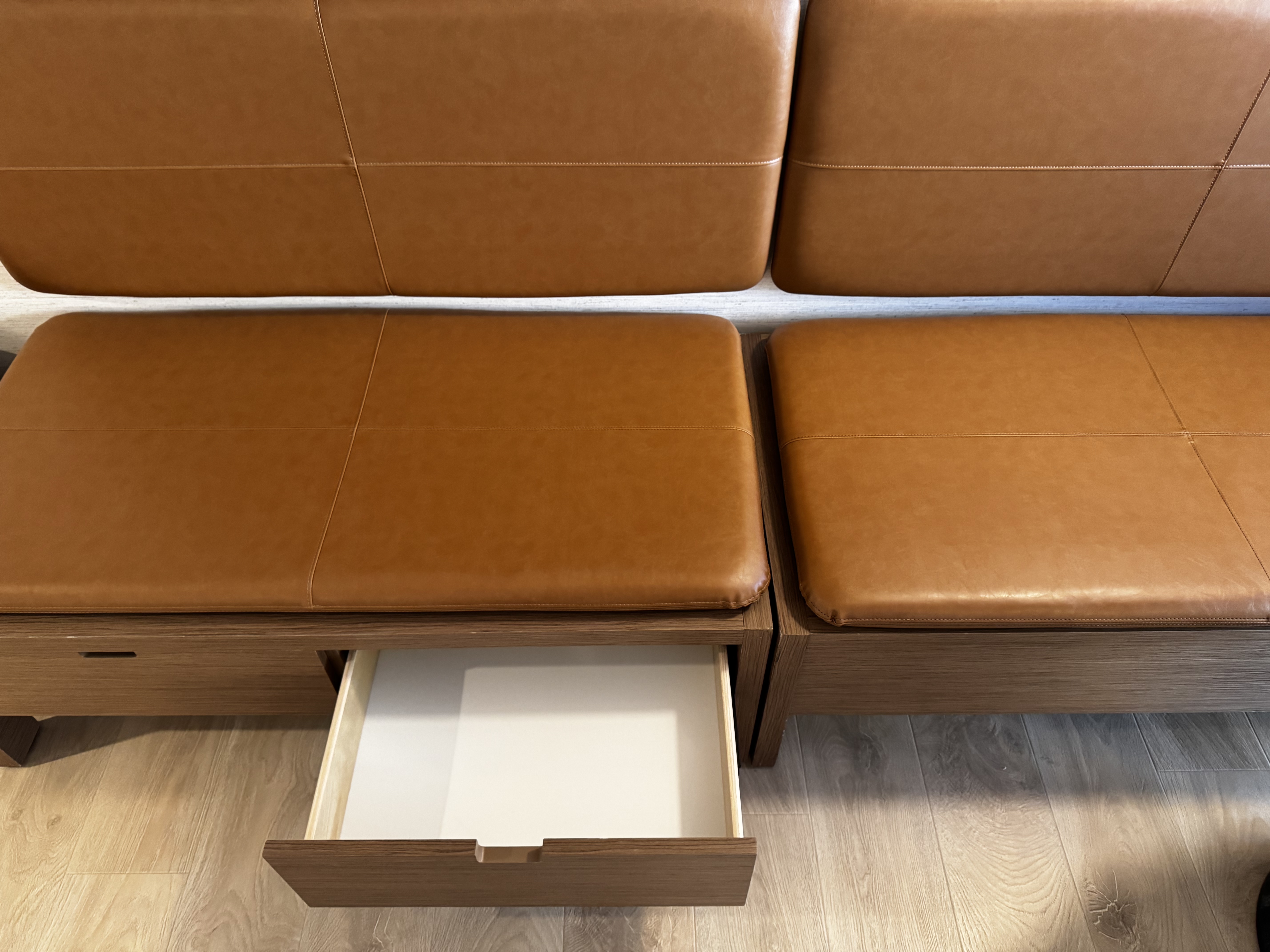 Hyatt Regency Irvine bedroom bench drawers