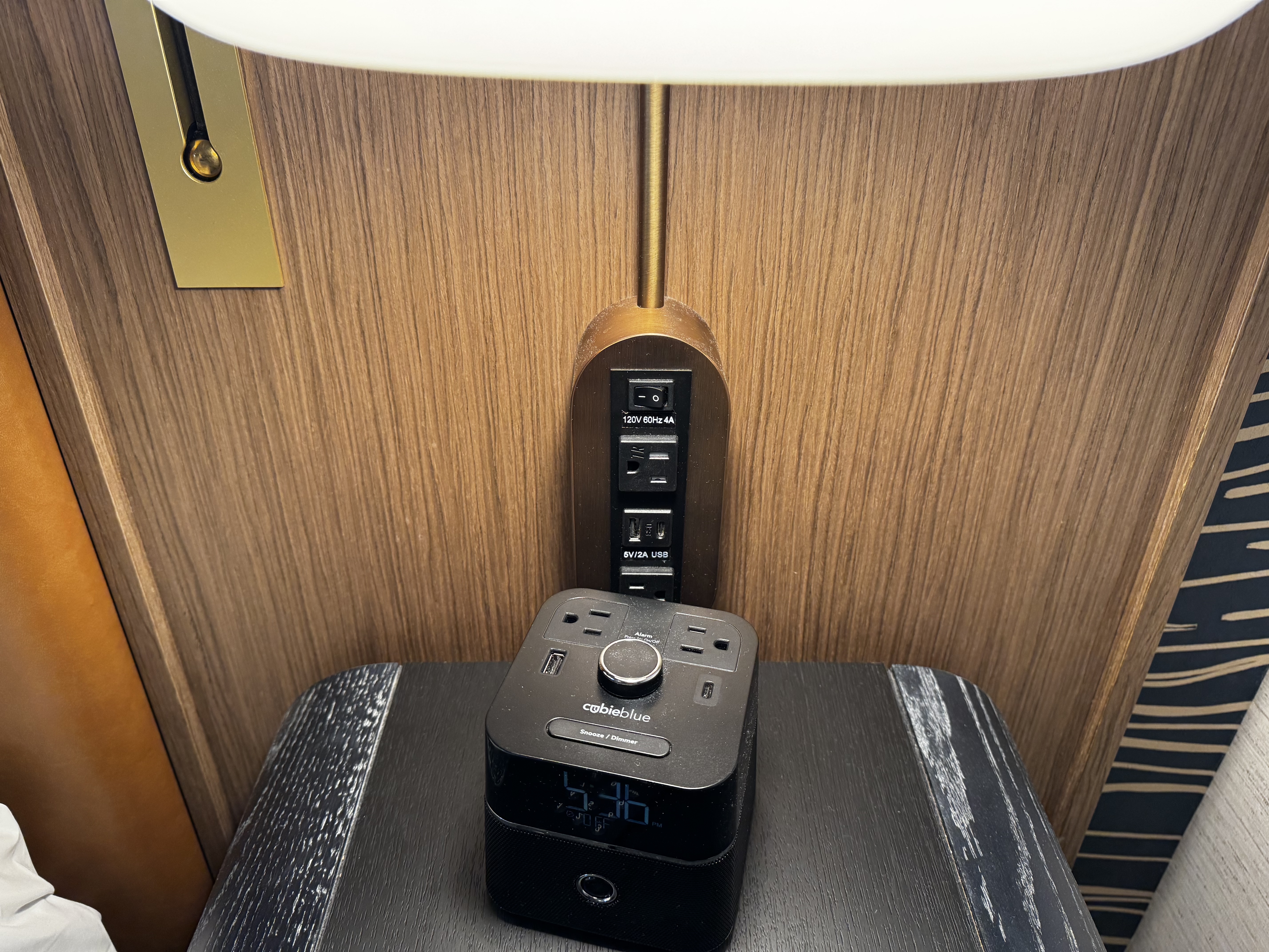 Hyatt Regency Irvine bedroom clock outlets