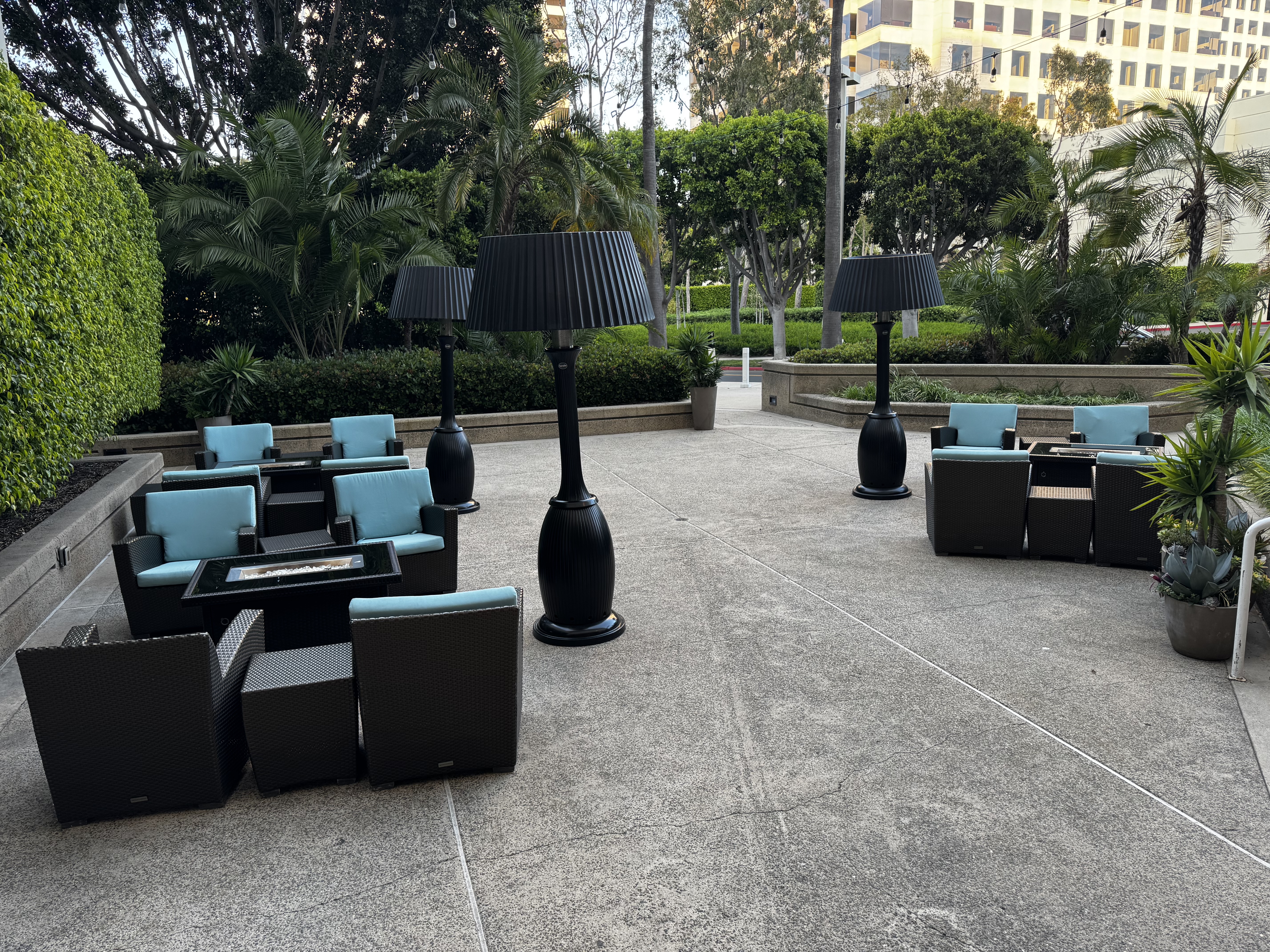 Hyatt Regency Irvine conference outdoor space