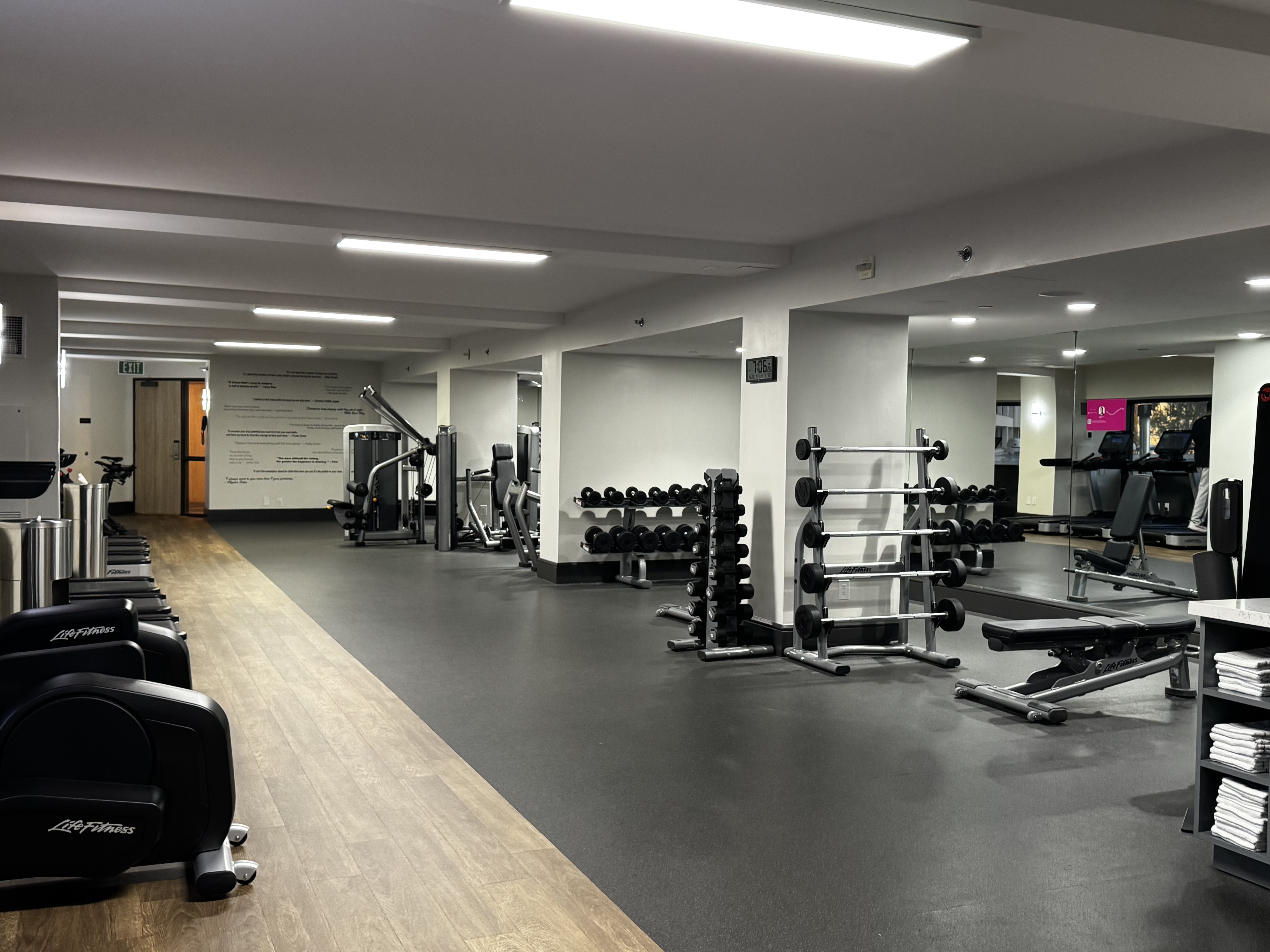 Hyatt Regency Irvine gym