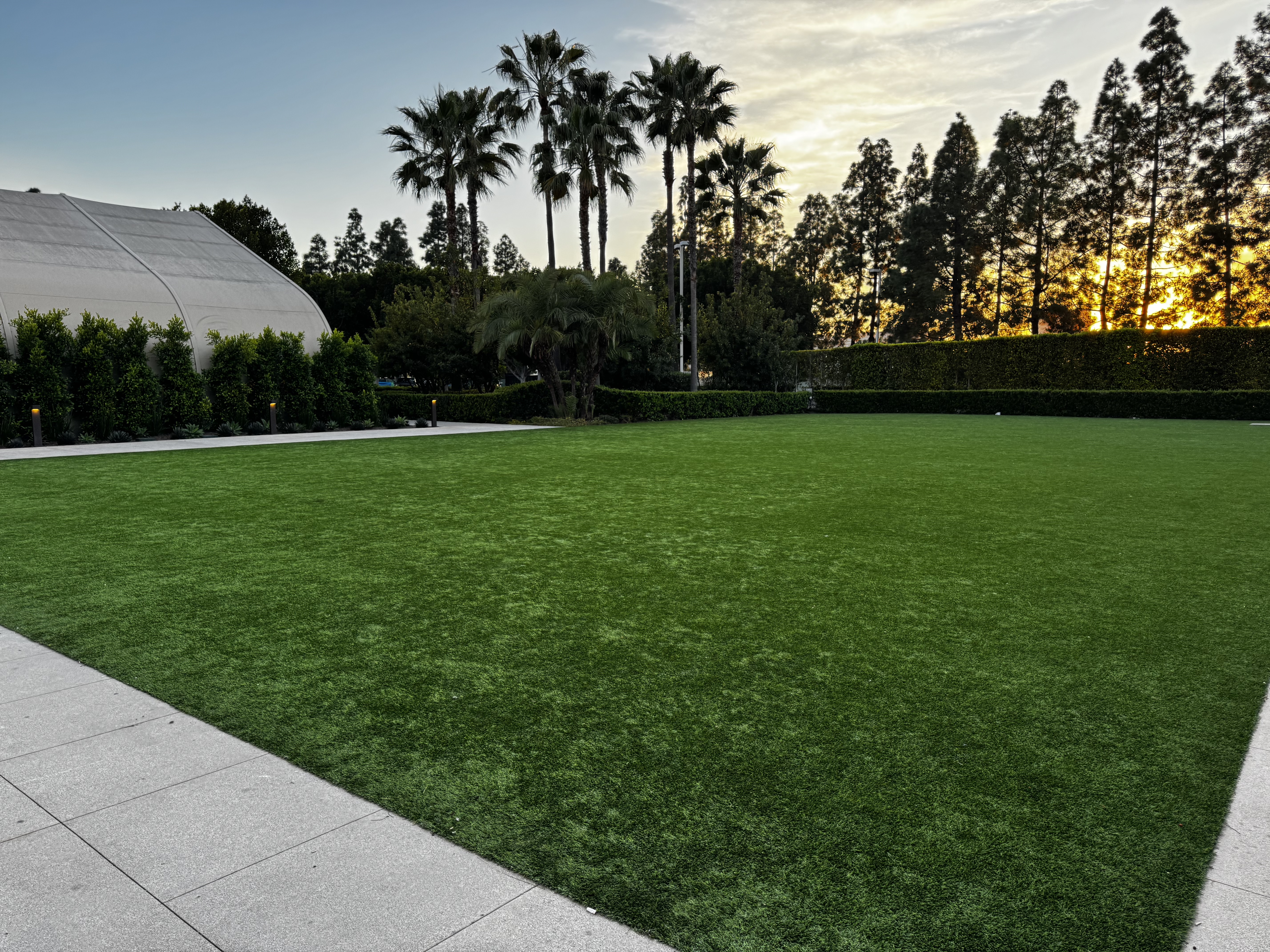 Hyatt Regency Irvine outdoor event space
