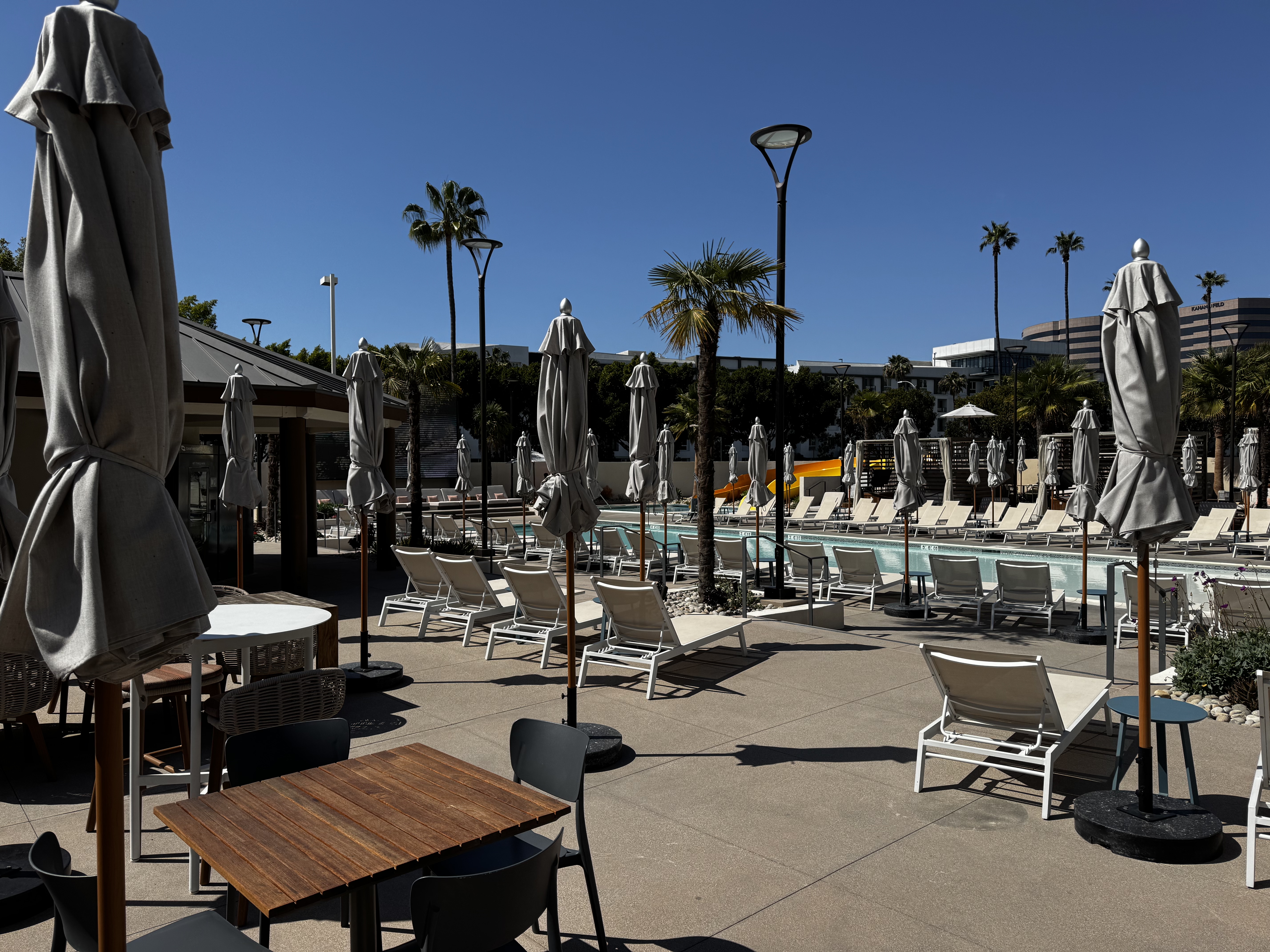 Hyatt Regency Irvine pool bar seating