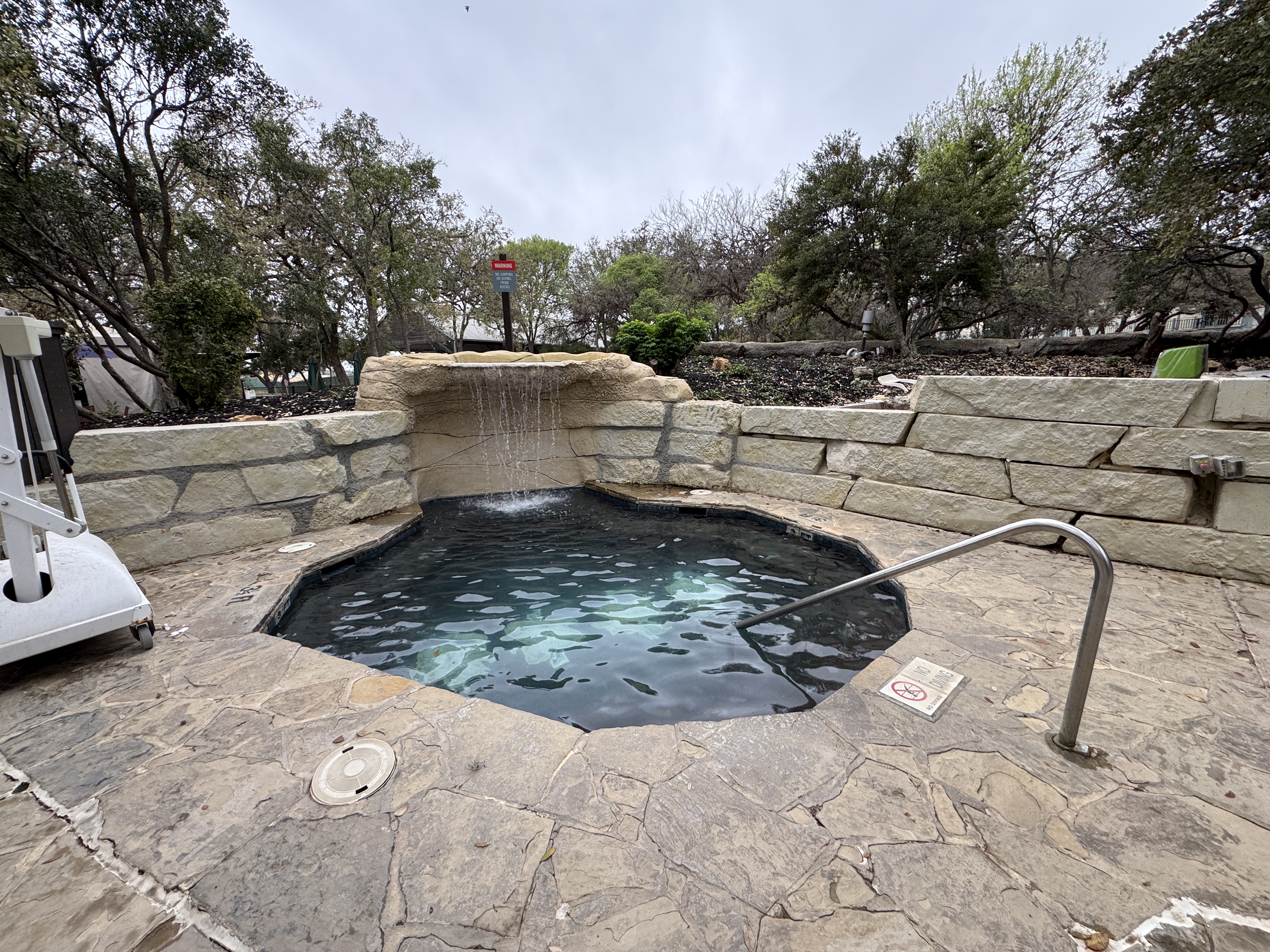 Jacuzzi Activity Pool Hyatt Regency Hill Country