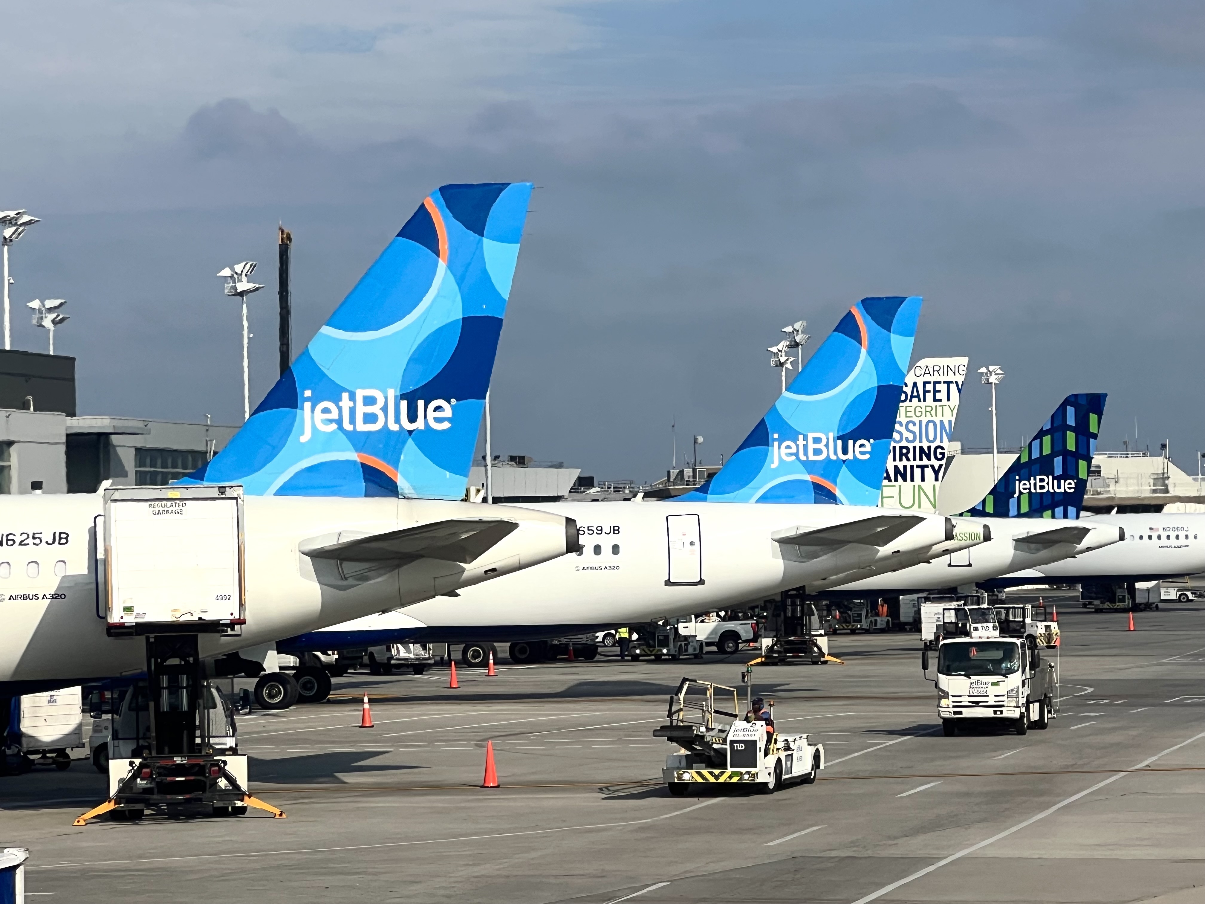 JetBlue jets at JFK JetBlue jets at JFK