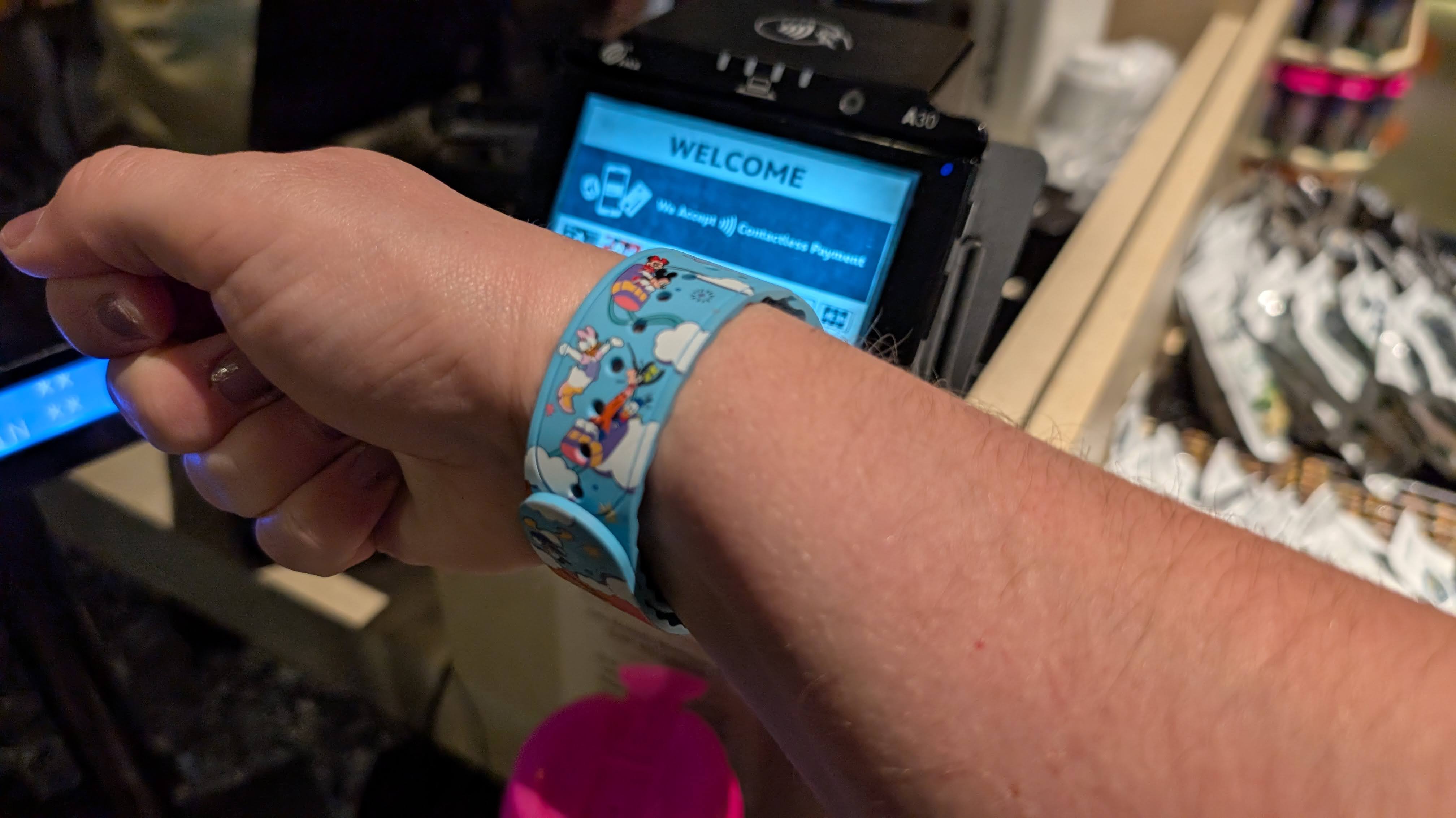 Magic Band payment Magic Band payment
