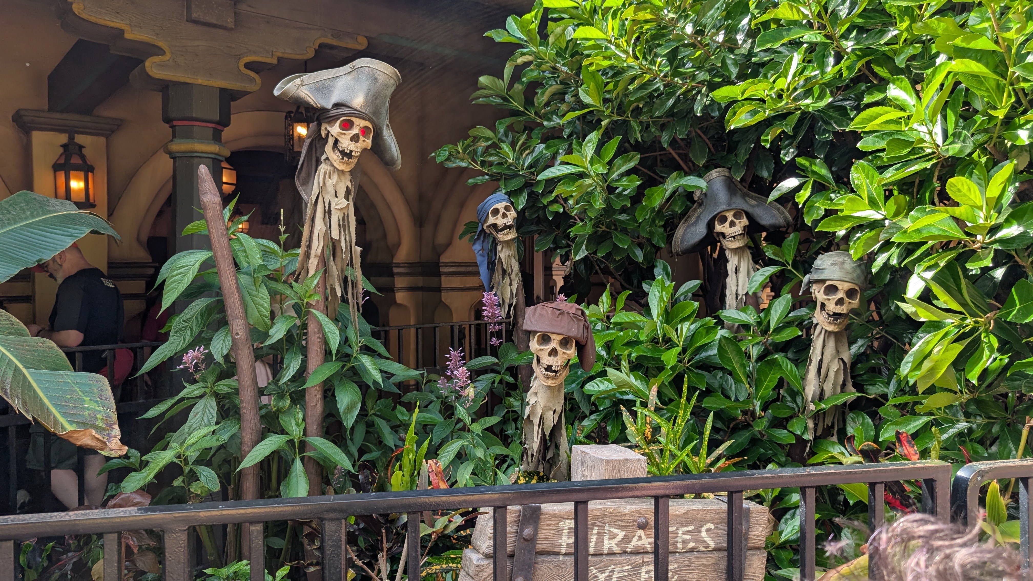 Magic Kingdom Pirates Adventure map station Magic Kingdom Pirates Adventure map station