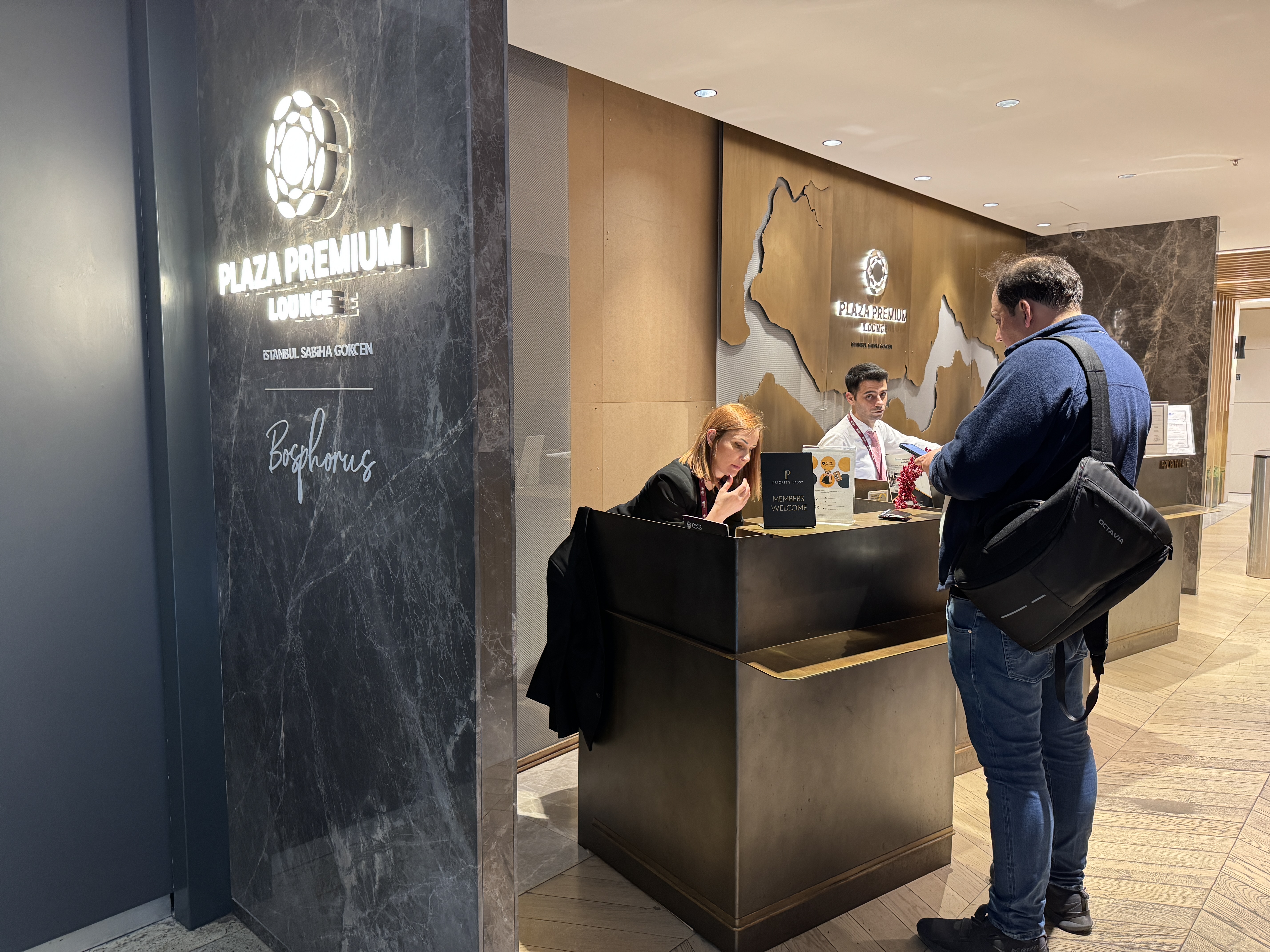 Plaza Premium Bosphorus Lounge SAW entrance