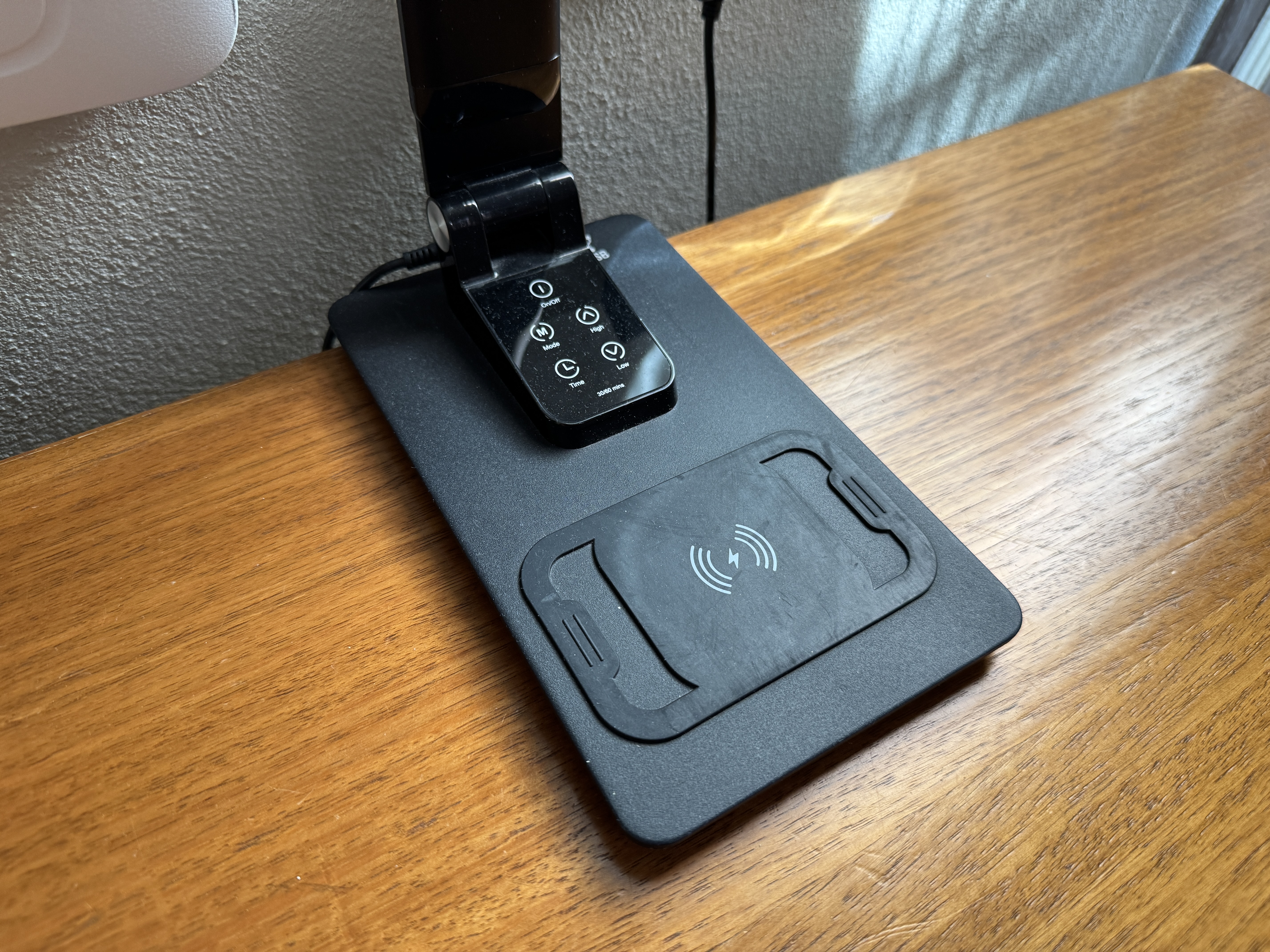 Pullman Bunker Bay Resort master desk phone charger Pullman Bunker Bay Resort master desk phone charger