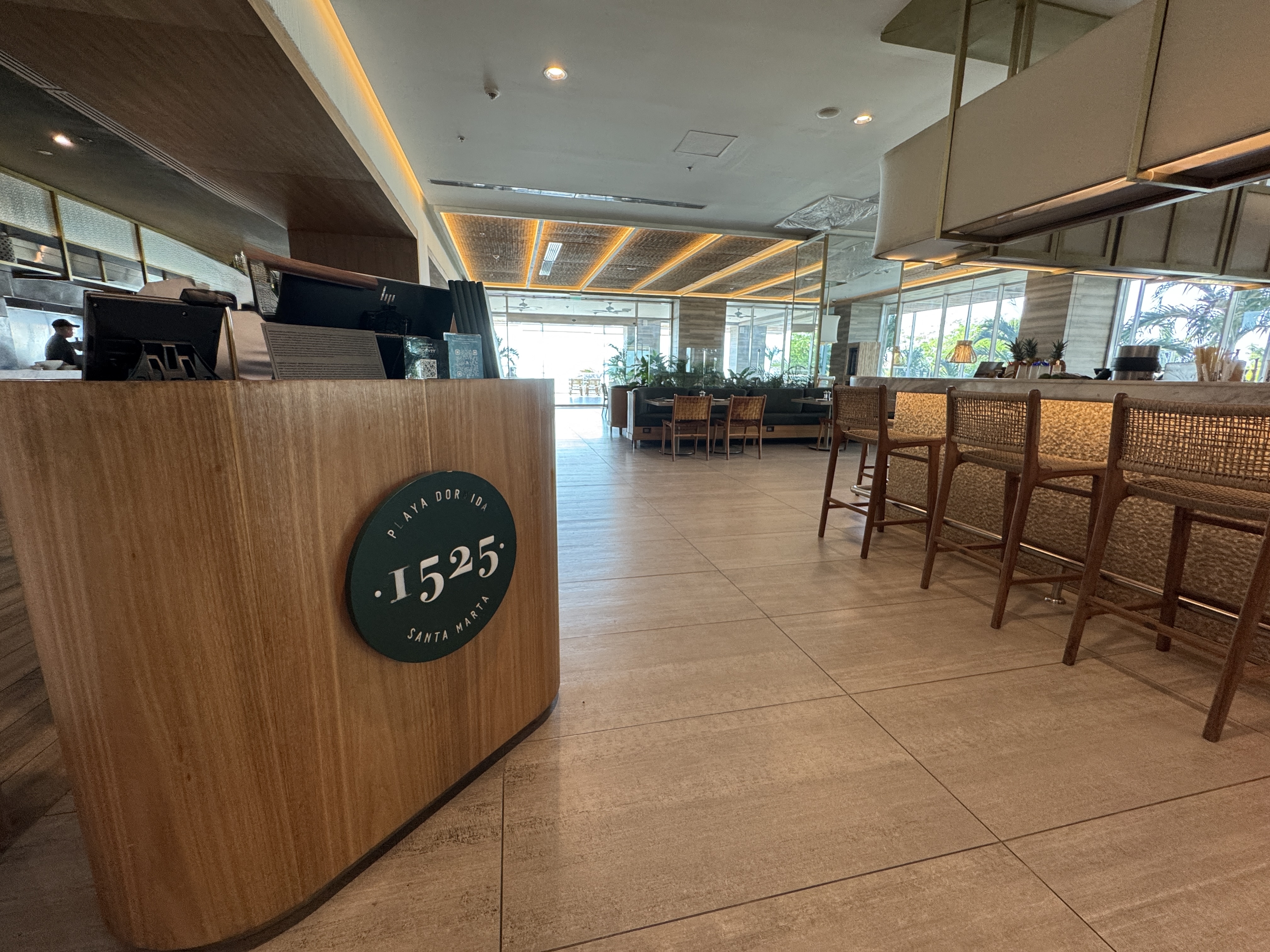 Santa Marta Marriott 1525 Host Desk Santa Marta Marriott 1525 Host Desk