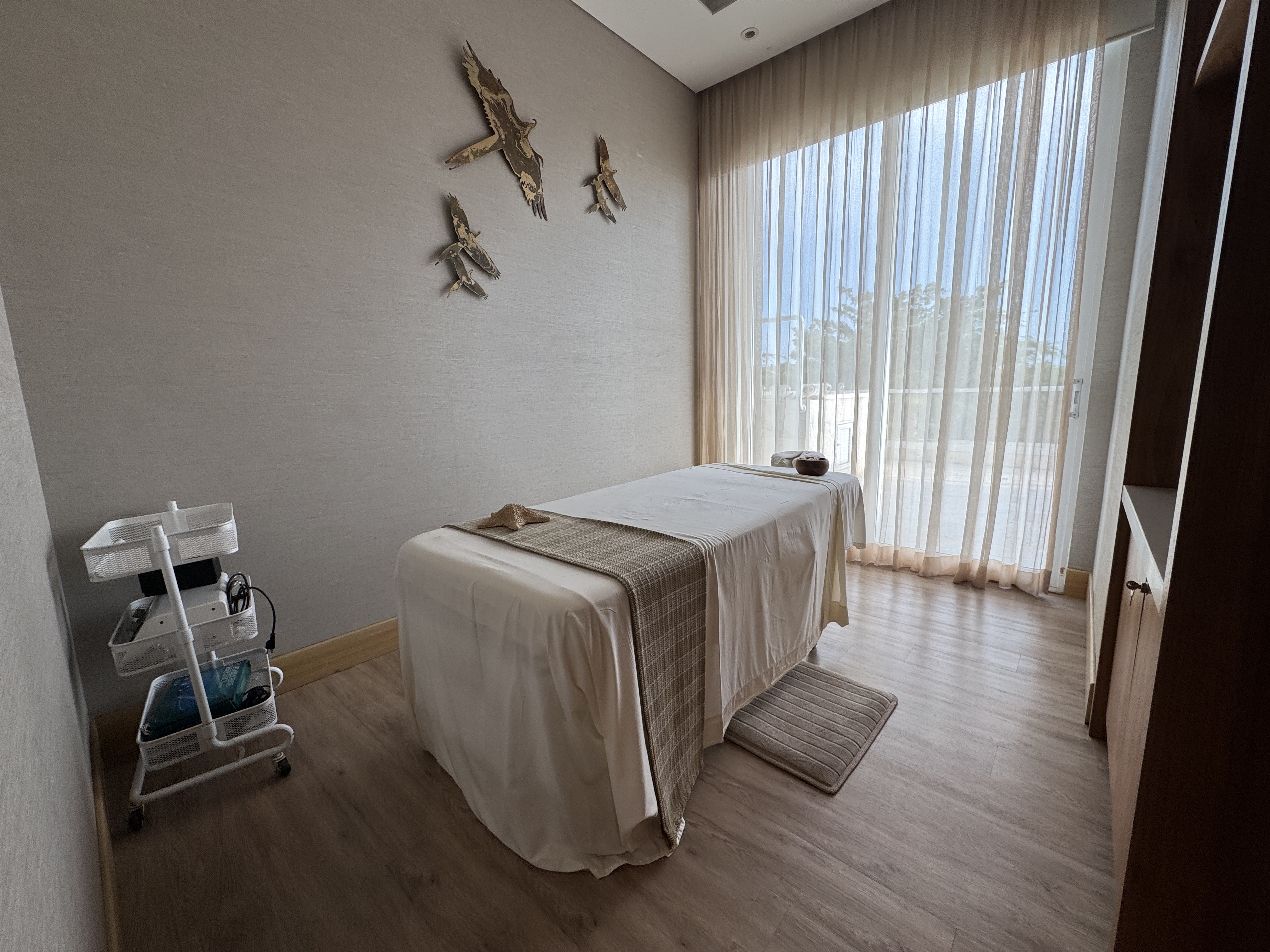 Santa Marta Marriott Spa treatment room Santa Marta Marriott Spa treatment room