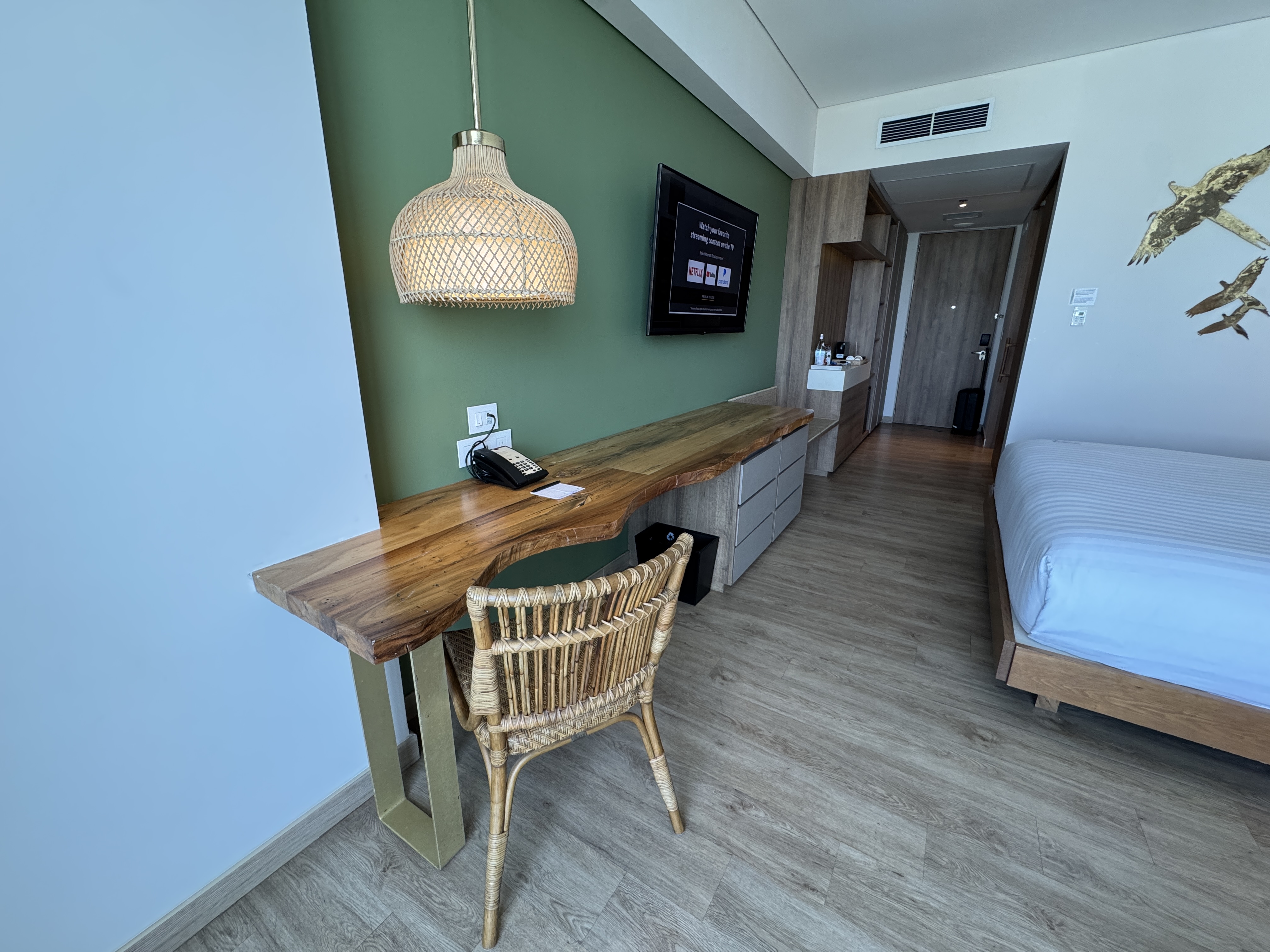 Santa Marta Marriott king room desk Santa Marta Marriott king room desk