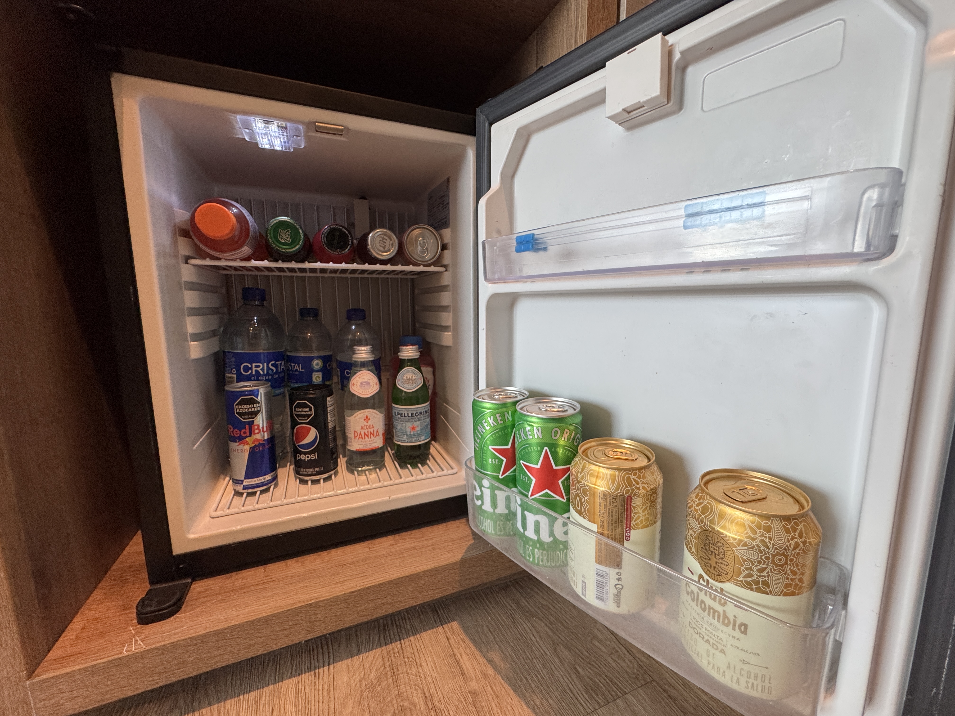 Santa Marta Marriott minifridge Santa Marta Marriott minifridge