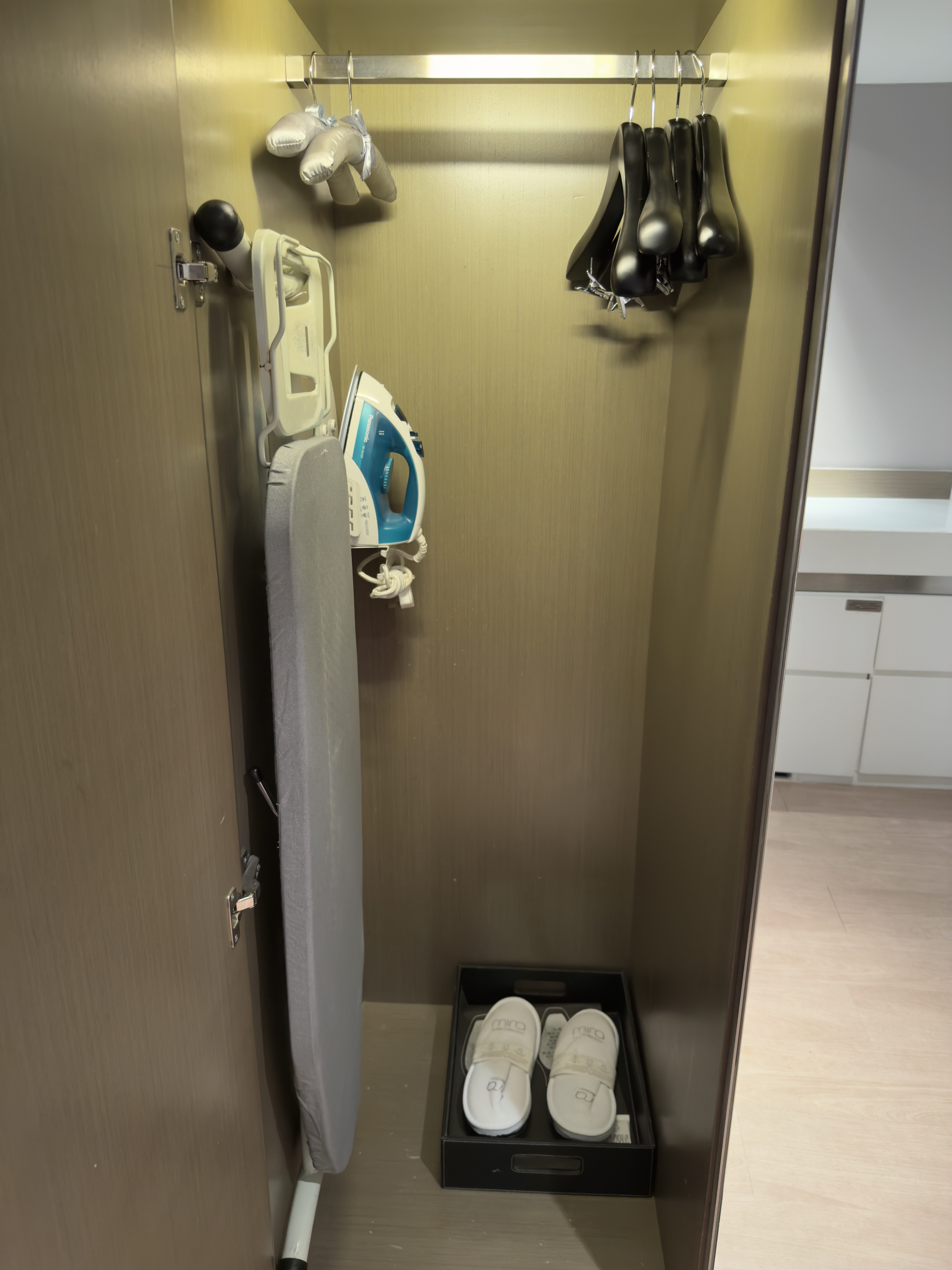 The Mira Hong Kong closet